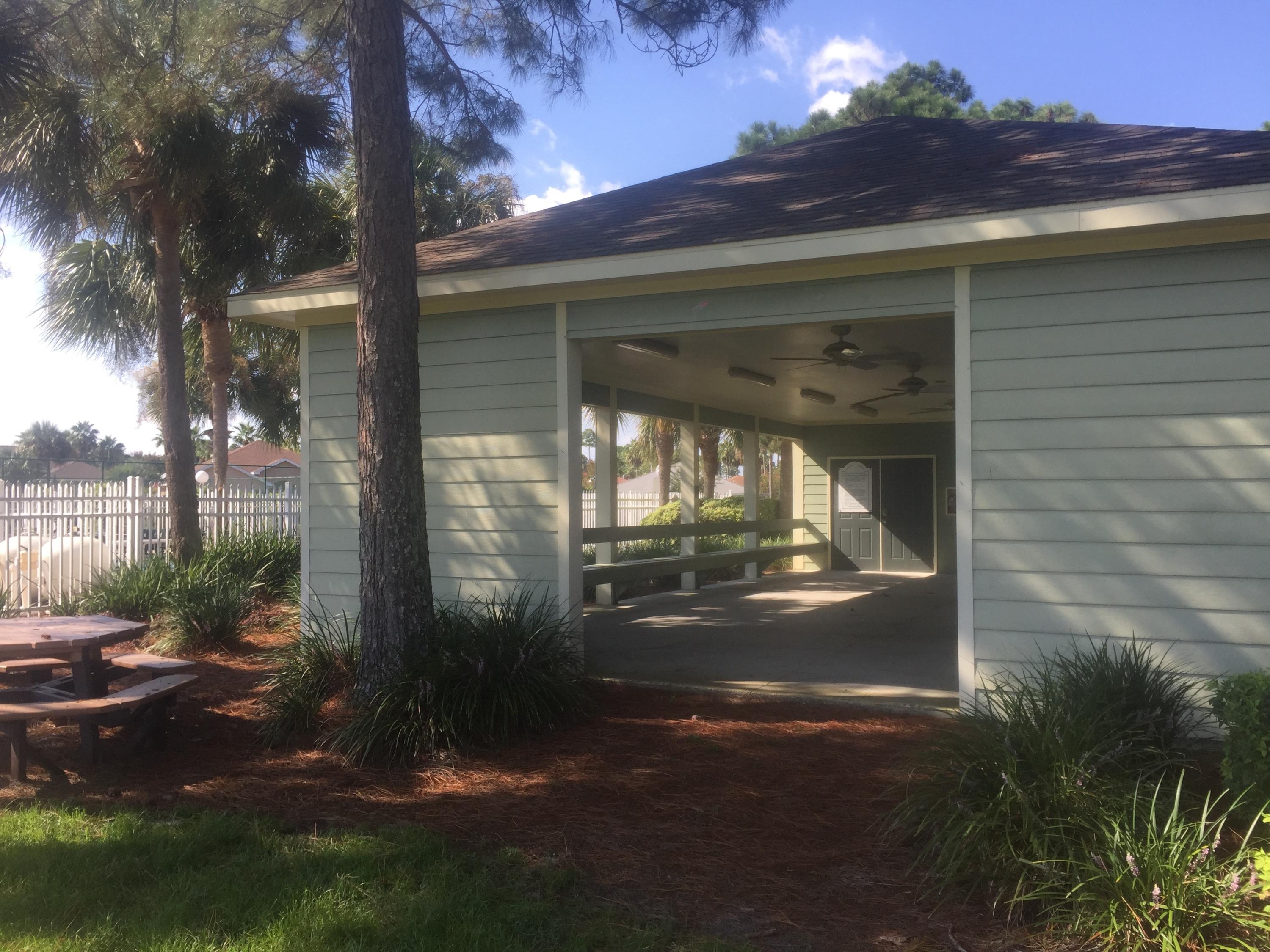 BAYSIDE - Residential Lease
