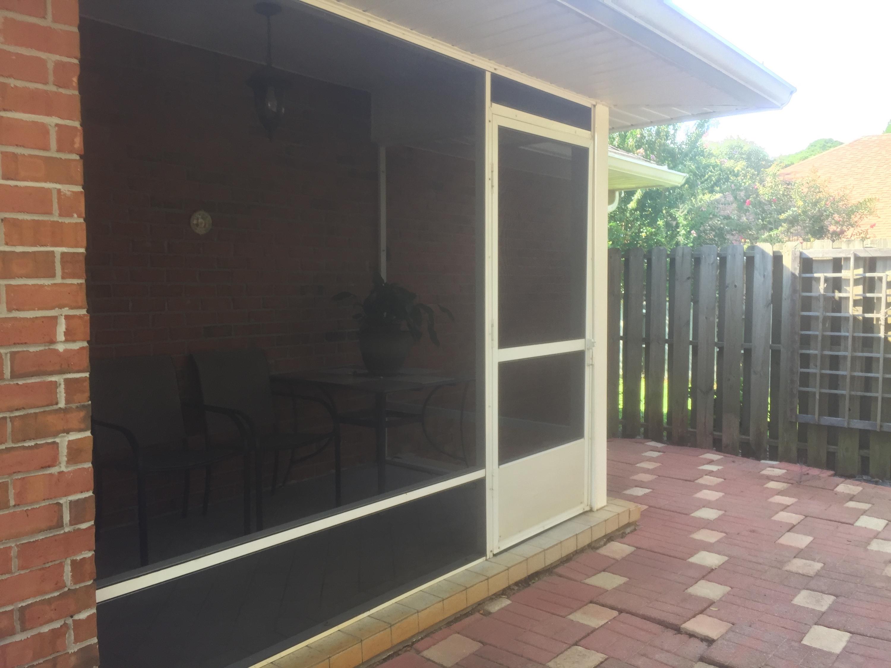 BAYSIDE - Residential Lease