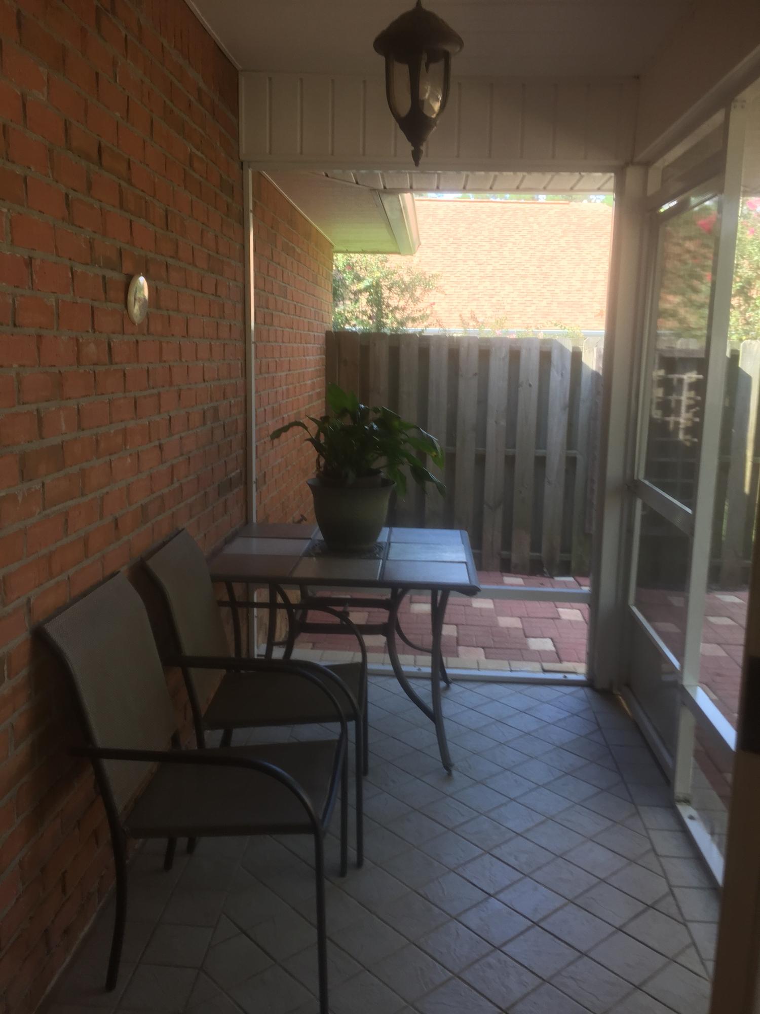 BAYSIDE - Residential Lease