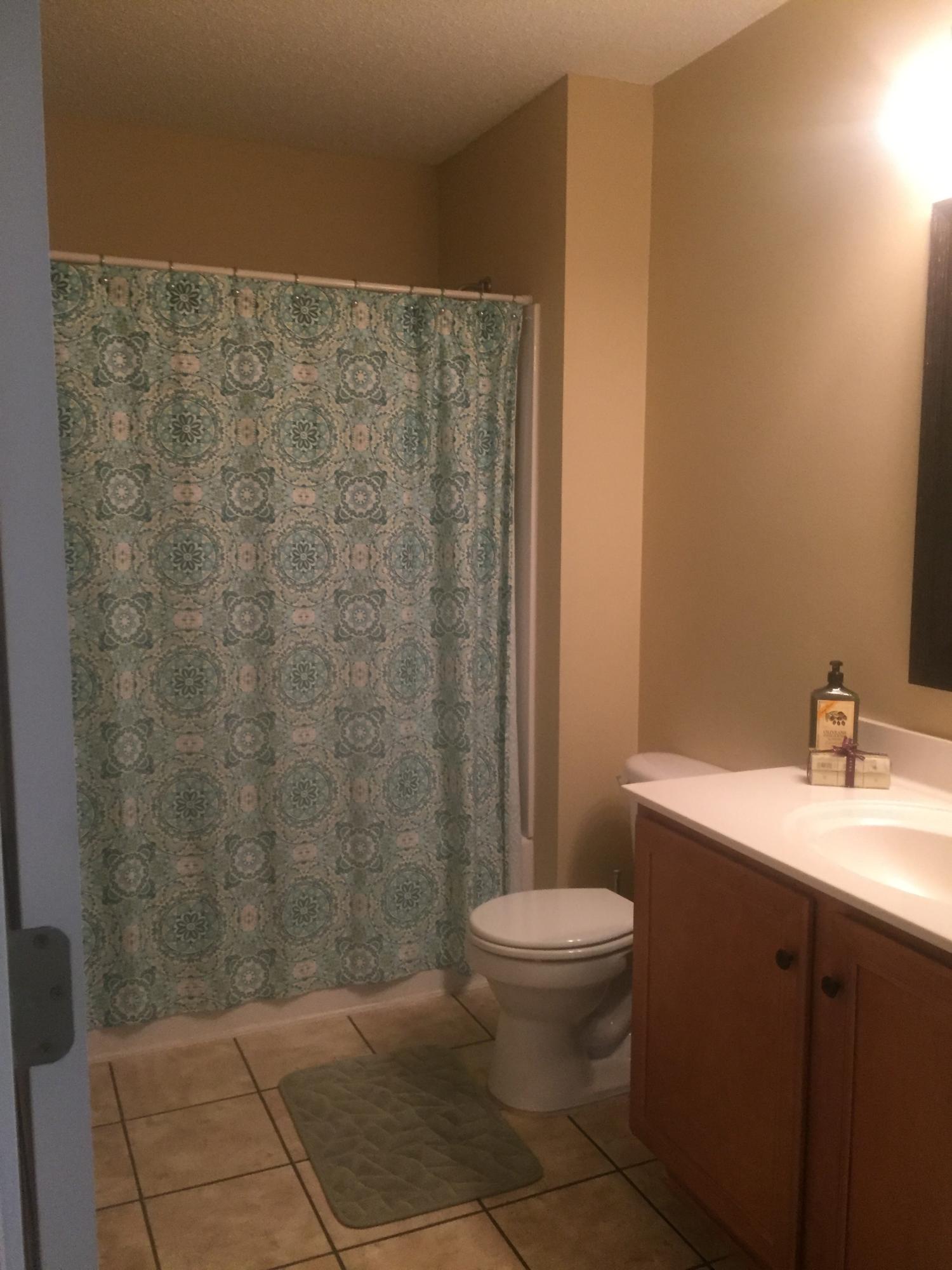 BAYSIDE - Residential Lease