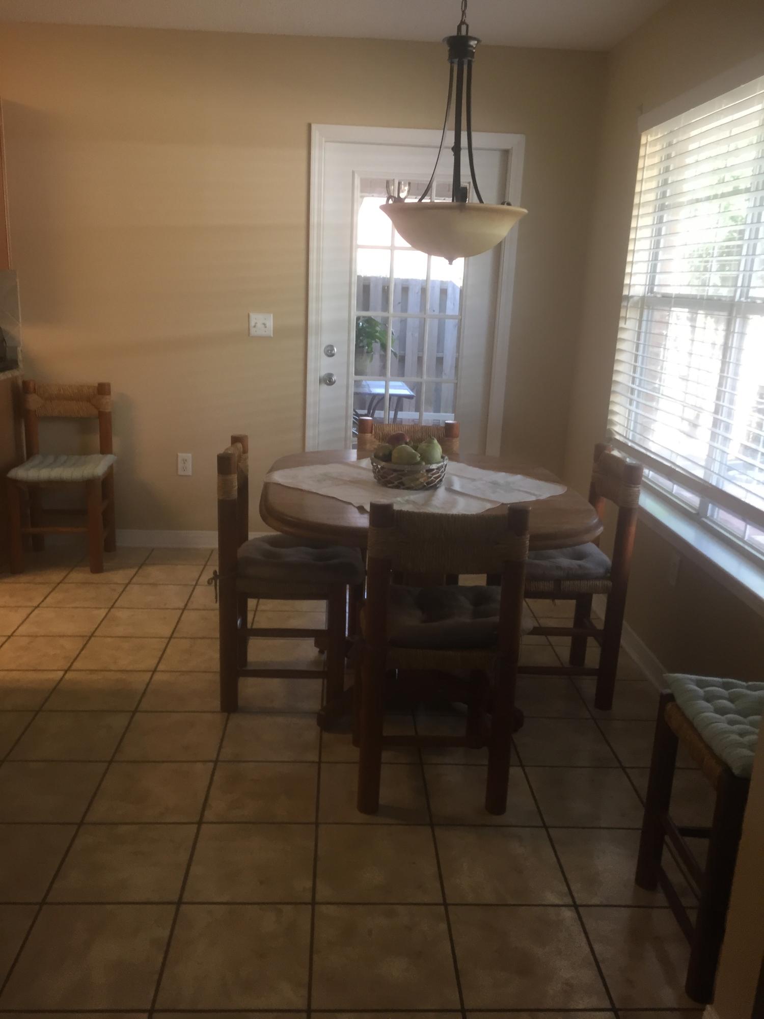 BAYSIDE - Residential Lease