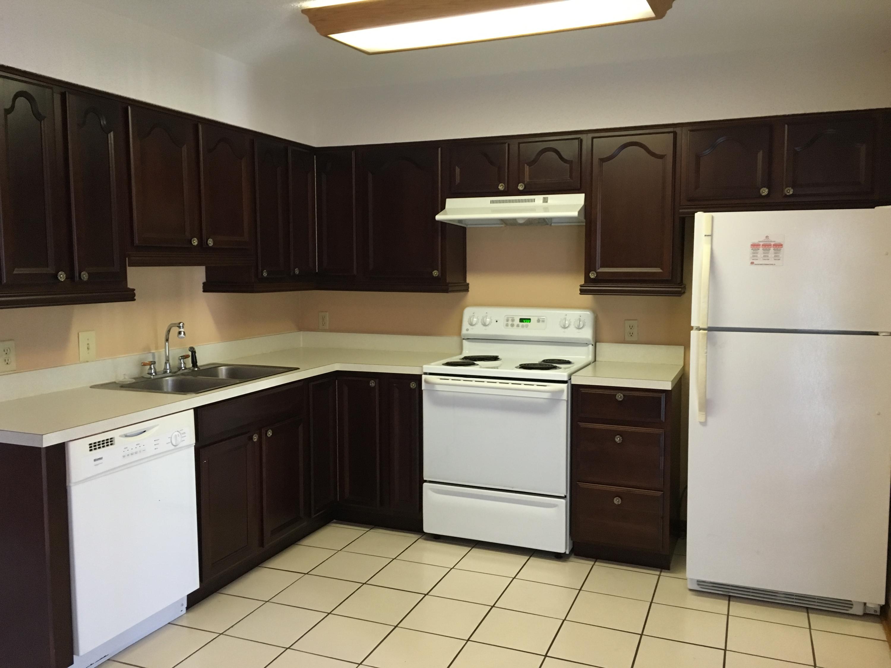 BROWNSVILLE STATION - Residential Lease