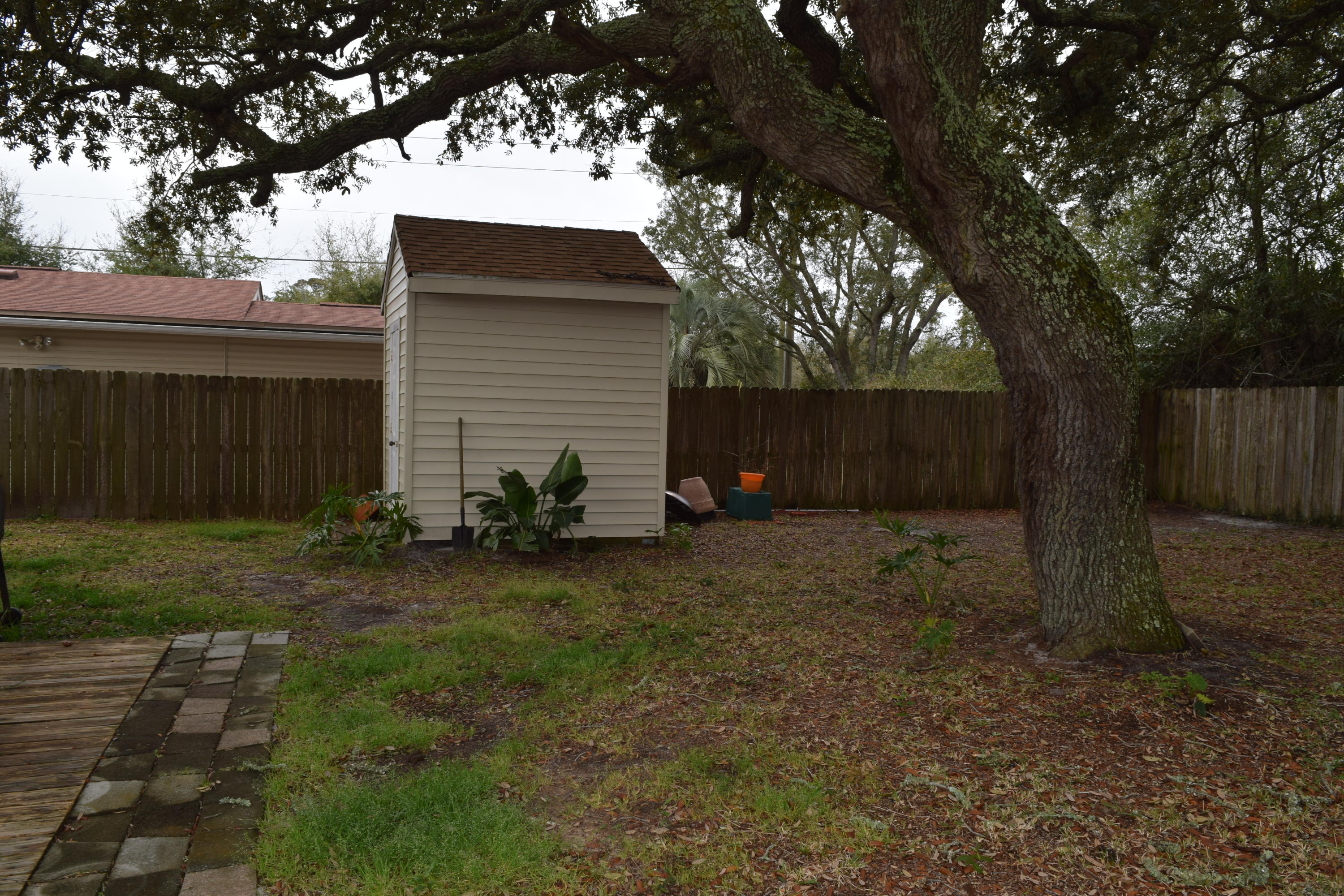 SPRINGDALE - Residential Lease