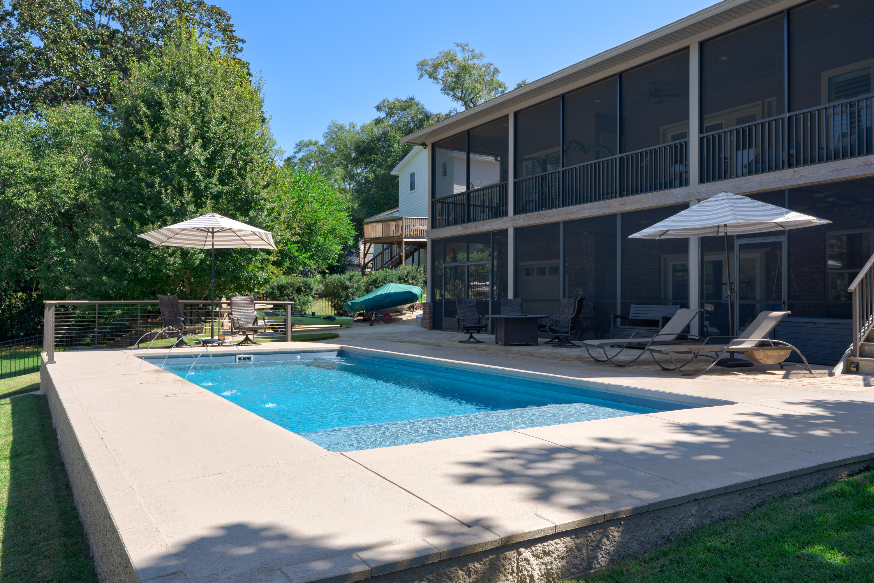 EDGE WATER VILLAGE - Residential