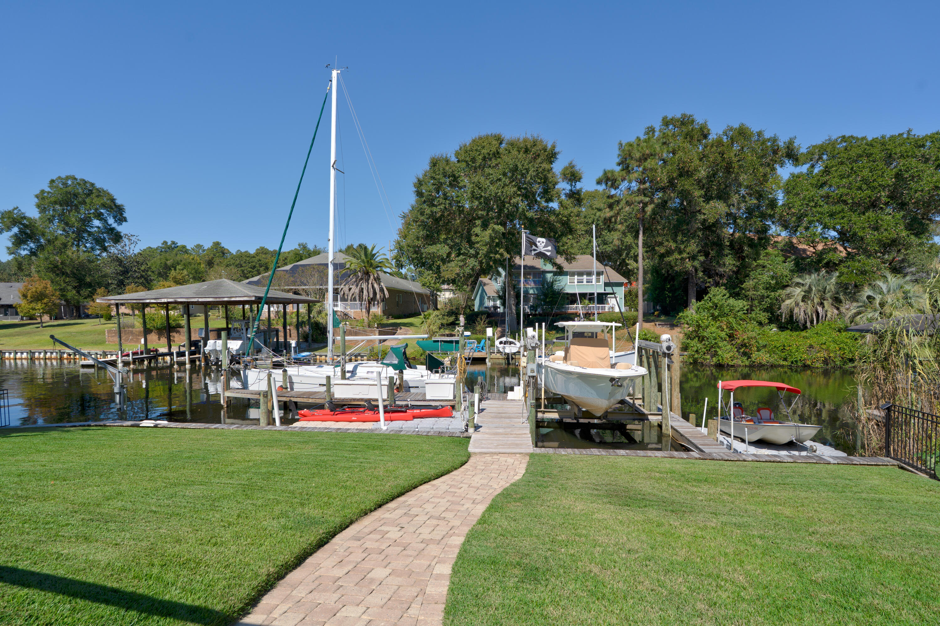 EDGE WATER VILLAGE - Residential
