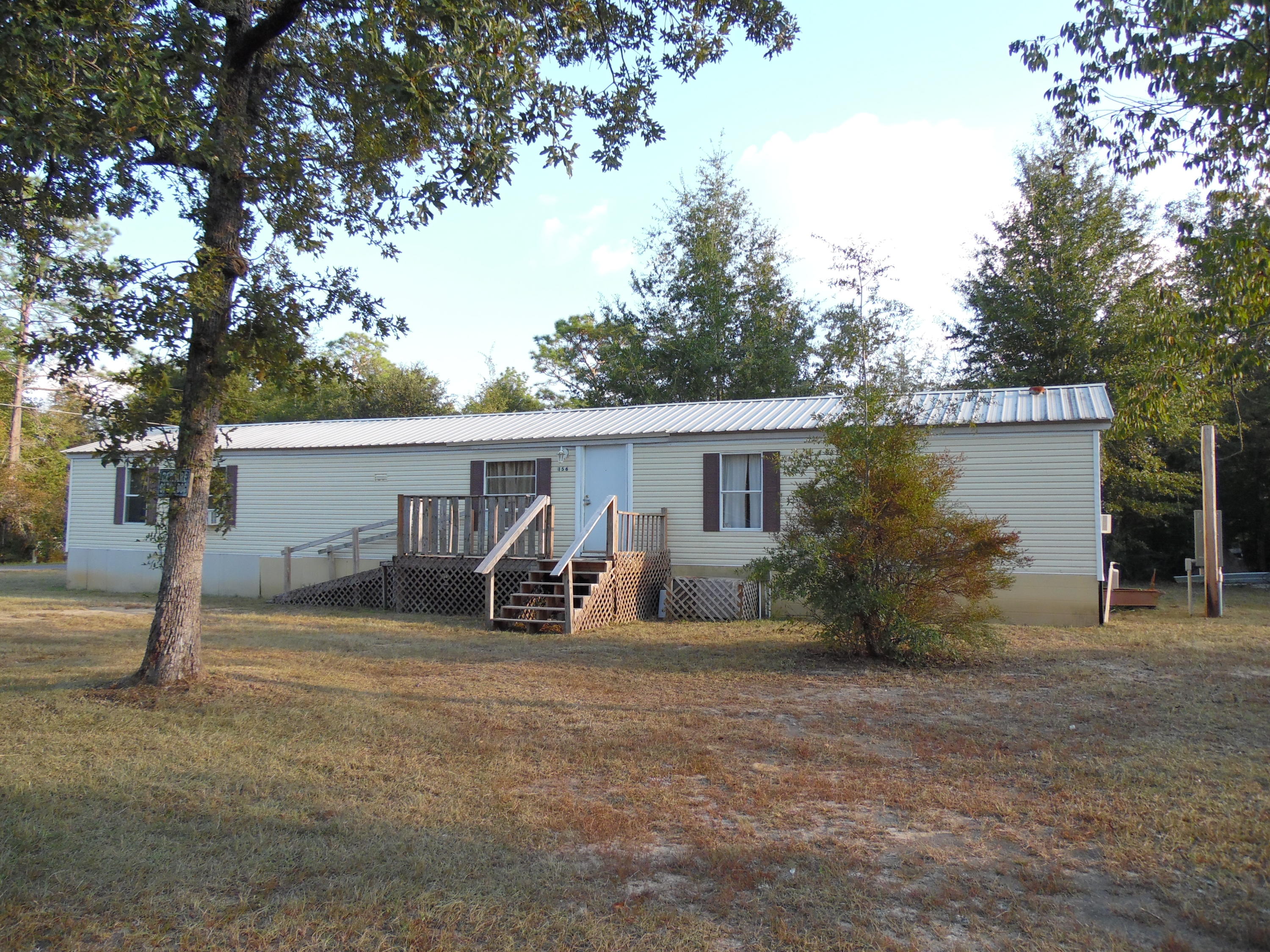 Affordable living in this 16x76' single wide mobile home at Kings Lake. You are in walking distance of fishing! This 3 bedroom, 2 bath home has recently been renovated with new freshly painted walls and new floor covering. Home will possibly go Conventional financing with a 3% down payment...check it out!