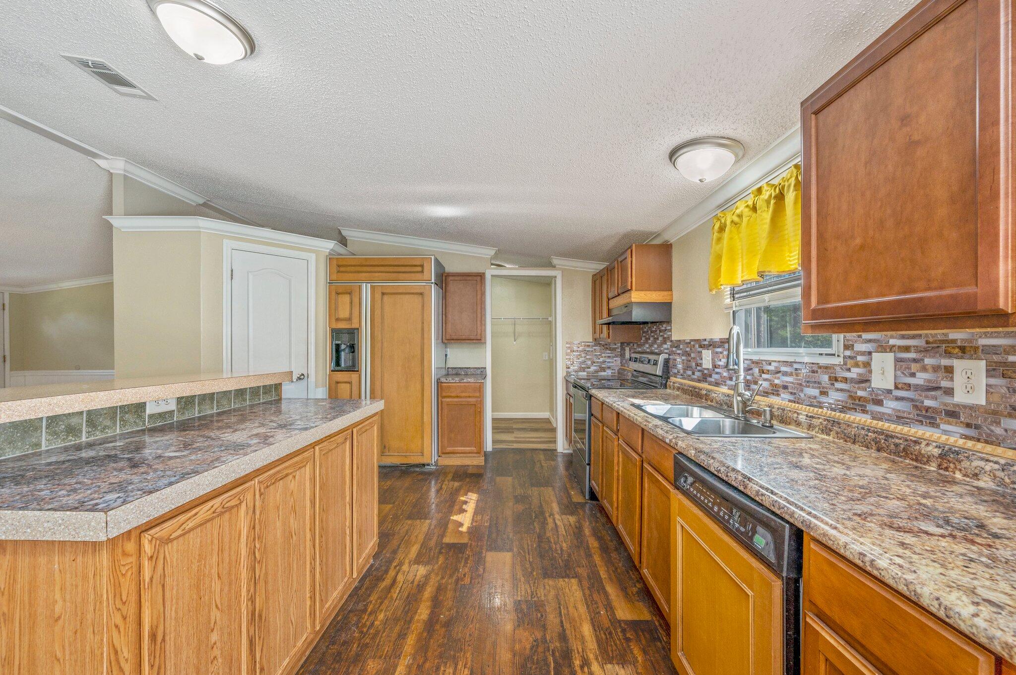 OAKWOOD HILLS UNIT 3 - Residential