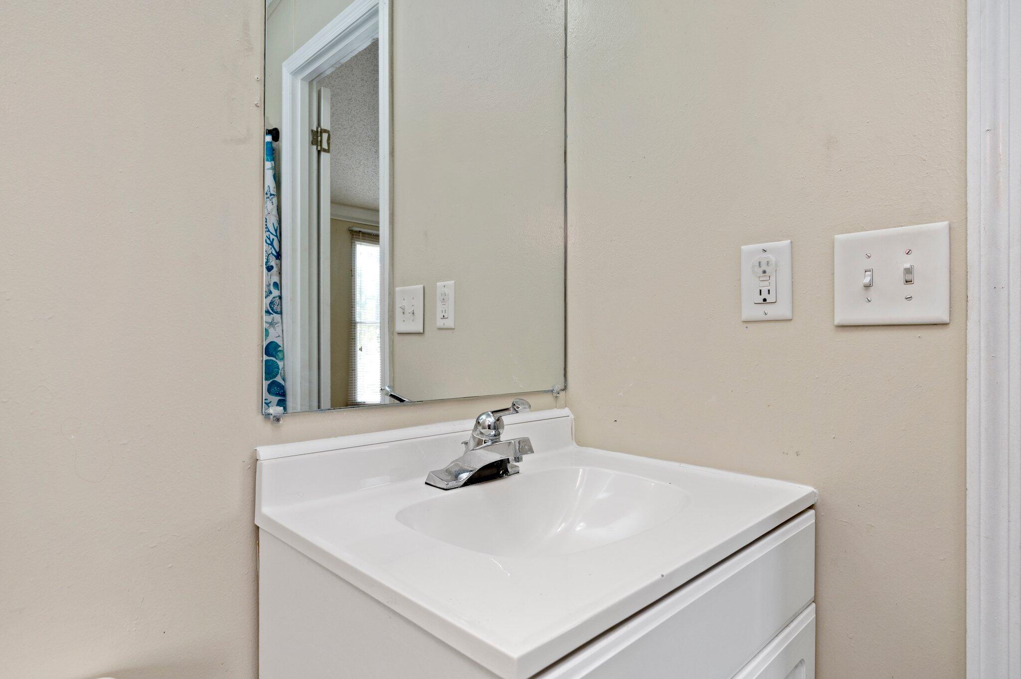 OAKWOOD HILLS UNIT 3 - Residential