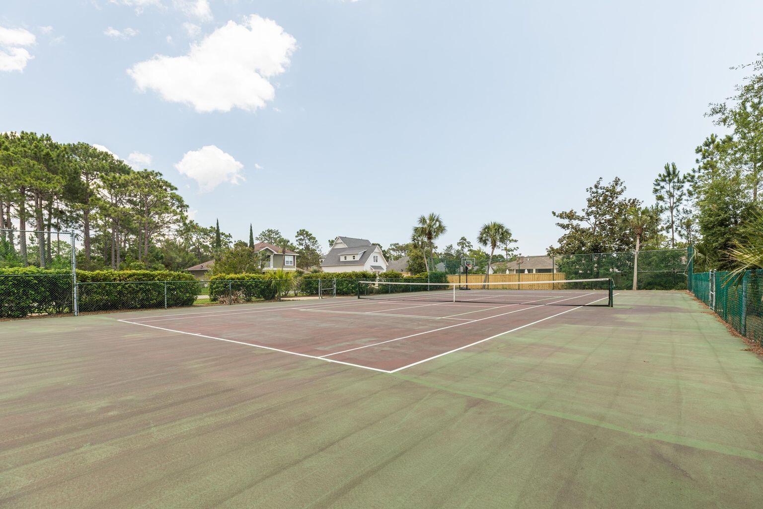 PELICAN BAY S/D - Land