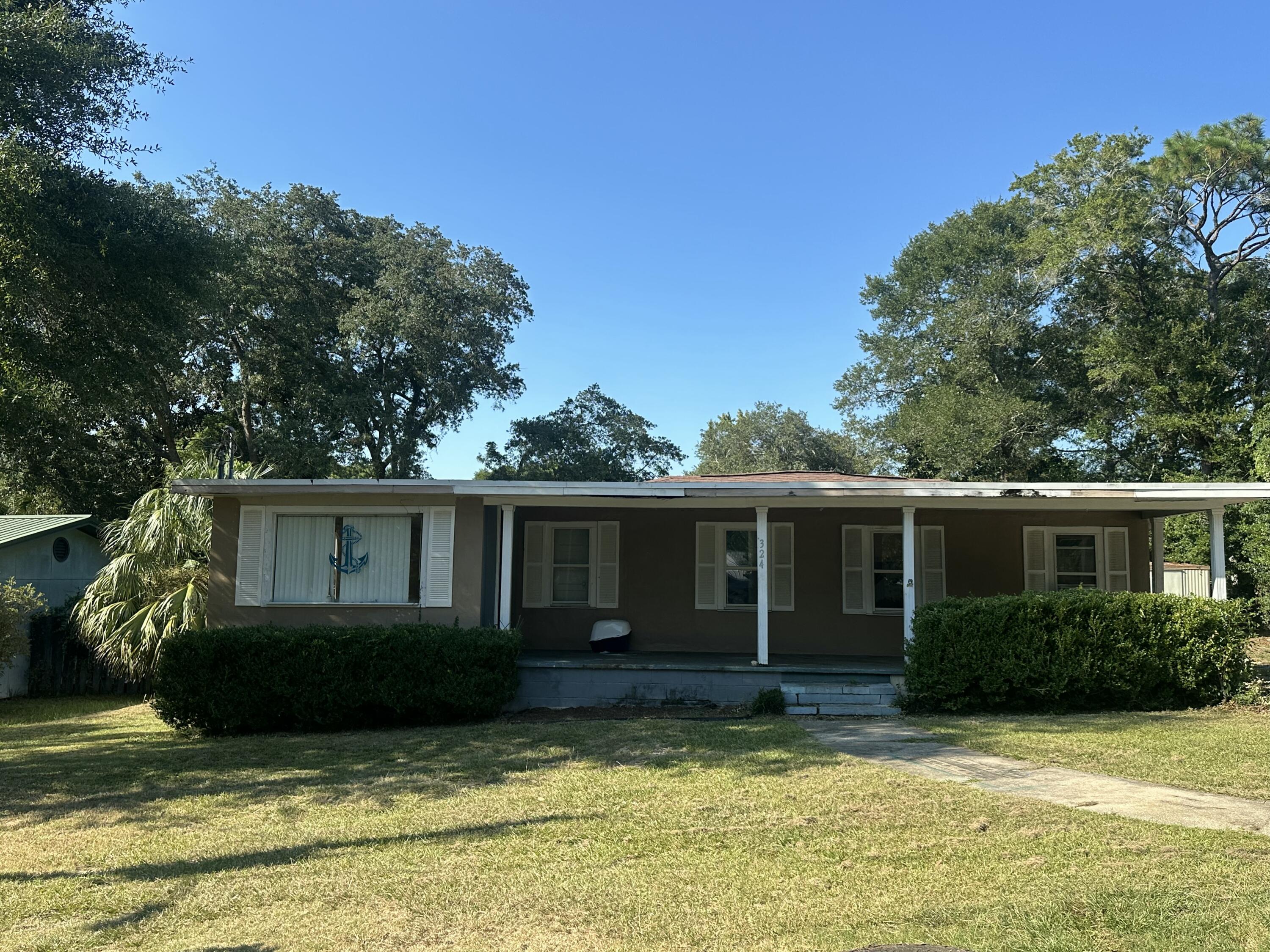Investor Special - Prime Opportunity!
This property is being sold AS-IS. The property is great for an experienced flipper or could be a great property for a builder to build your dream home. Located in the Valparaiso /Niceville area with strong potential for redevelopment, this is a rare chance to build new or bring your vision to life. Bring your contractor and imagination - opportunities like this don't come around often!