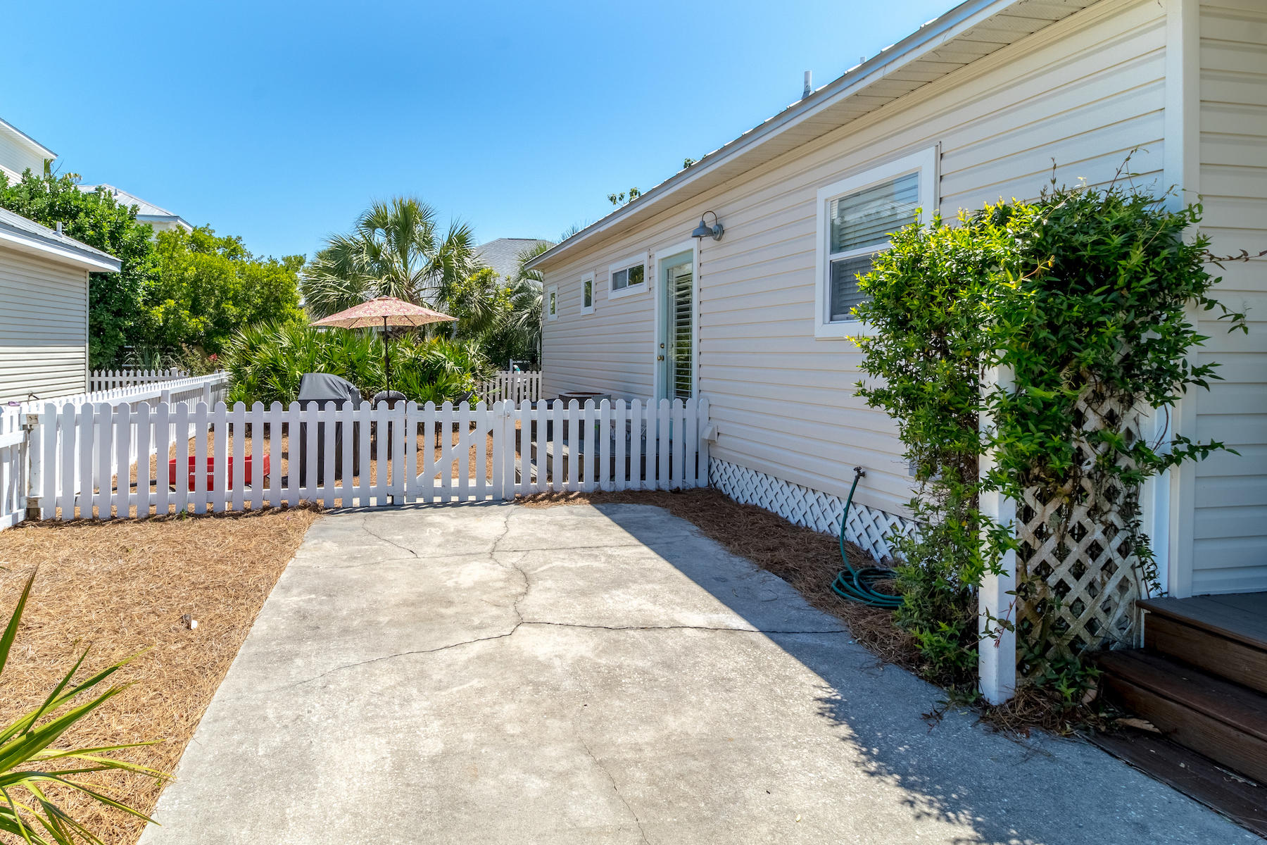 CRYSTAL BEACH COTTAGES PH 2 - Residential
