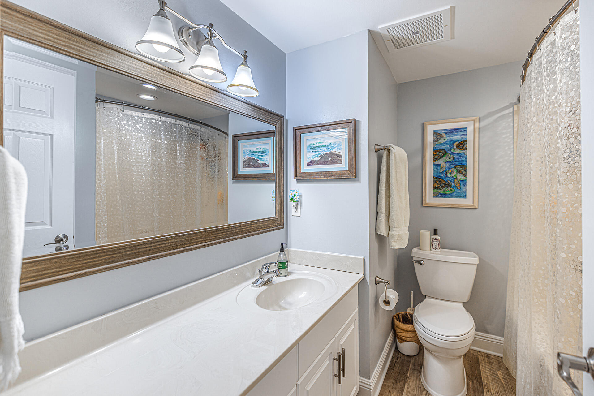 HOLIDAY ISLE TOWERS CONDO - Residential