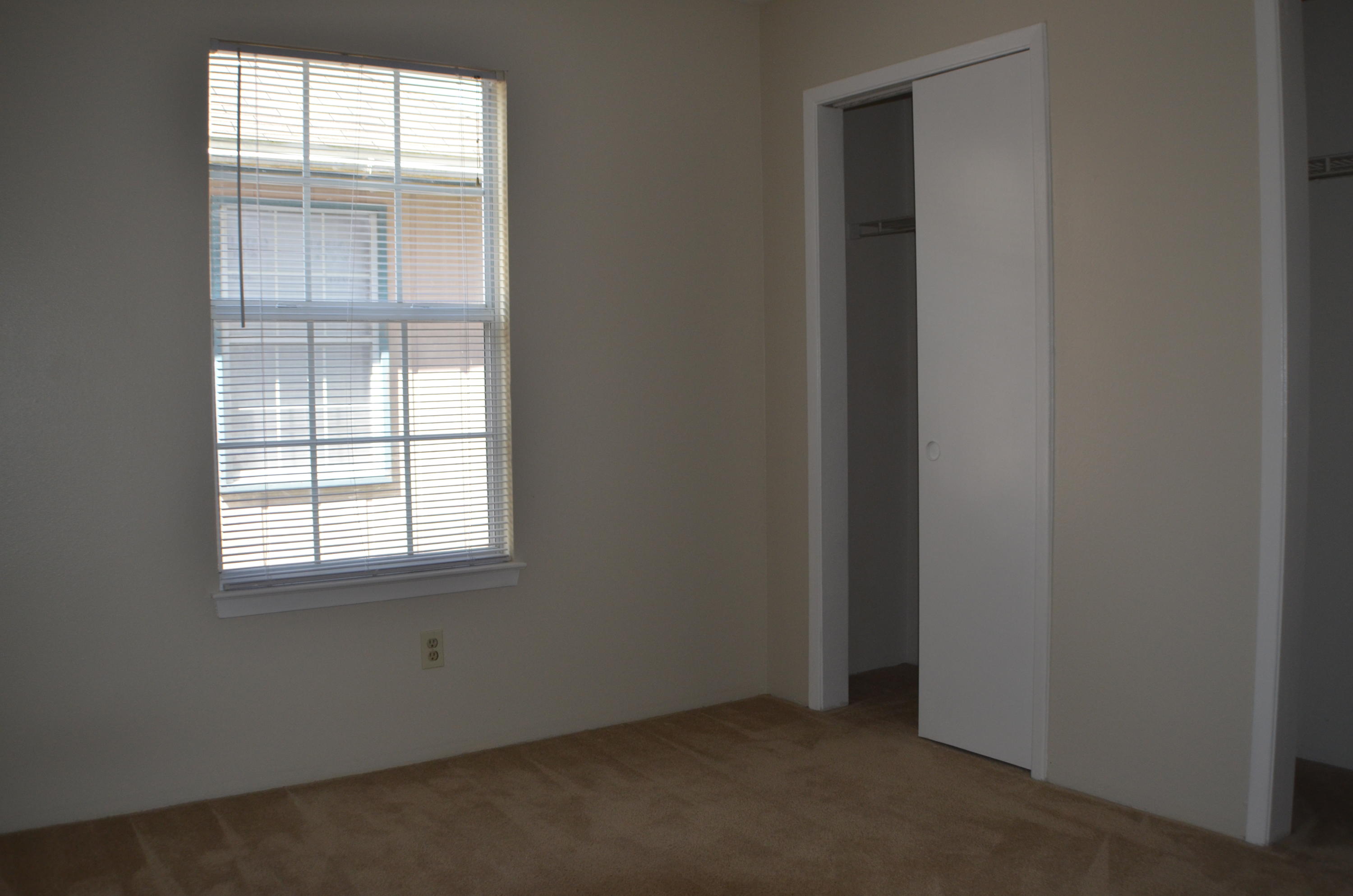 WILLOW BEND PH 1 - Residential Lease
