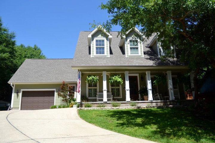PINE FOREST - Residential
