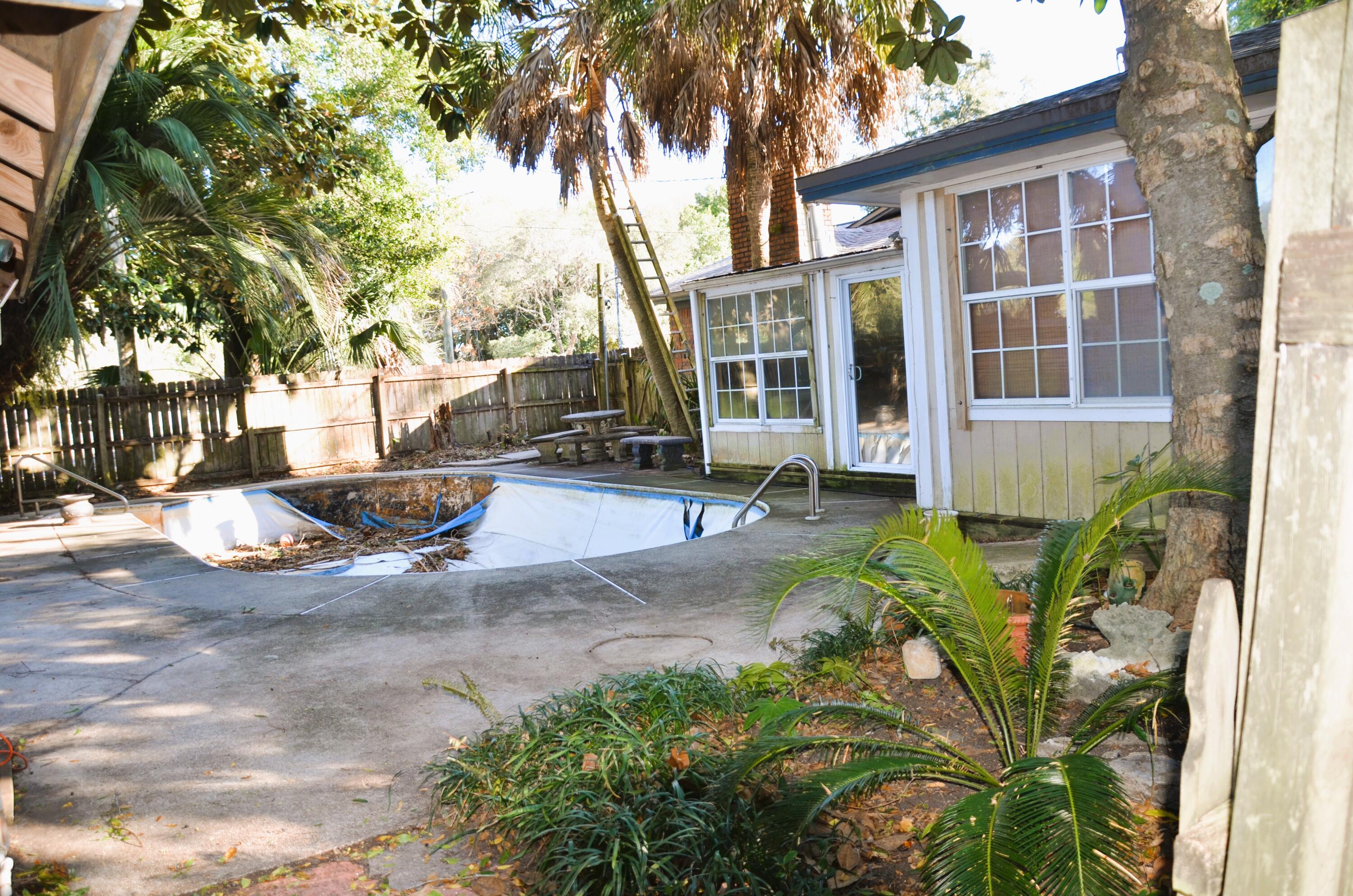 RESUB OF KELLYS ADD TO DESTIN - Land