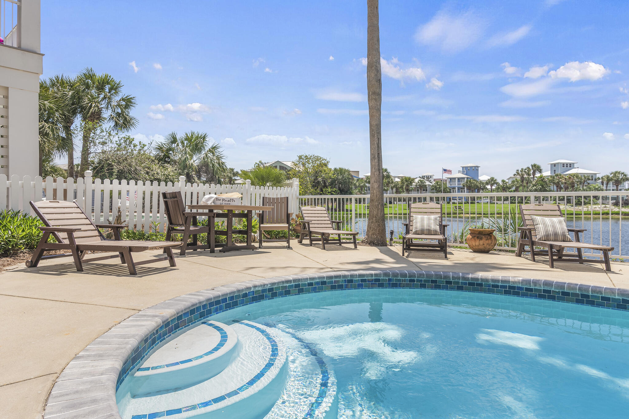 DESTIN POINTE - Residential