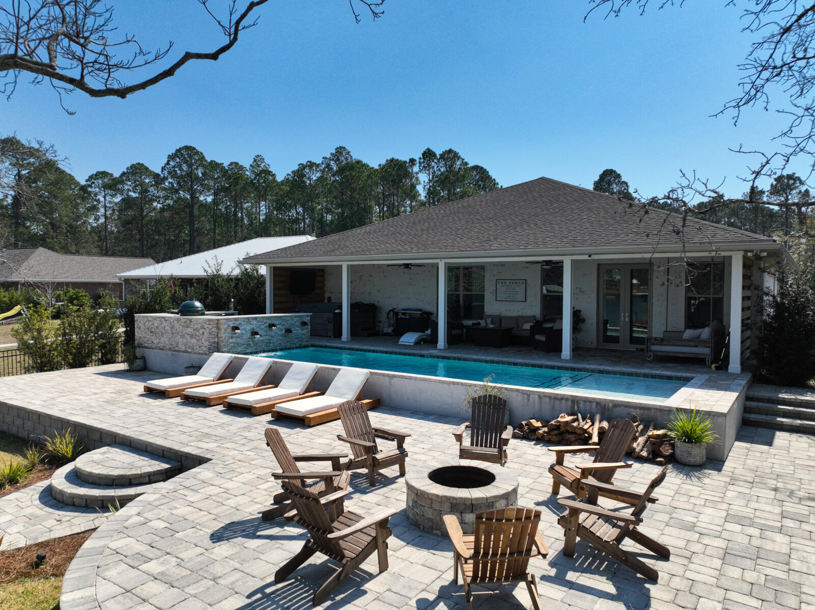 BAY GROVE - Residential