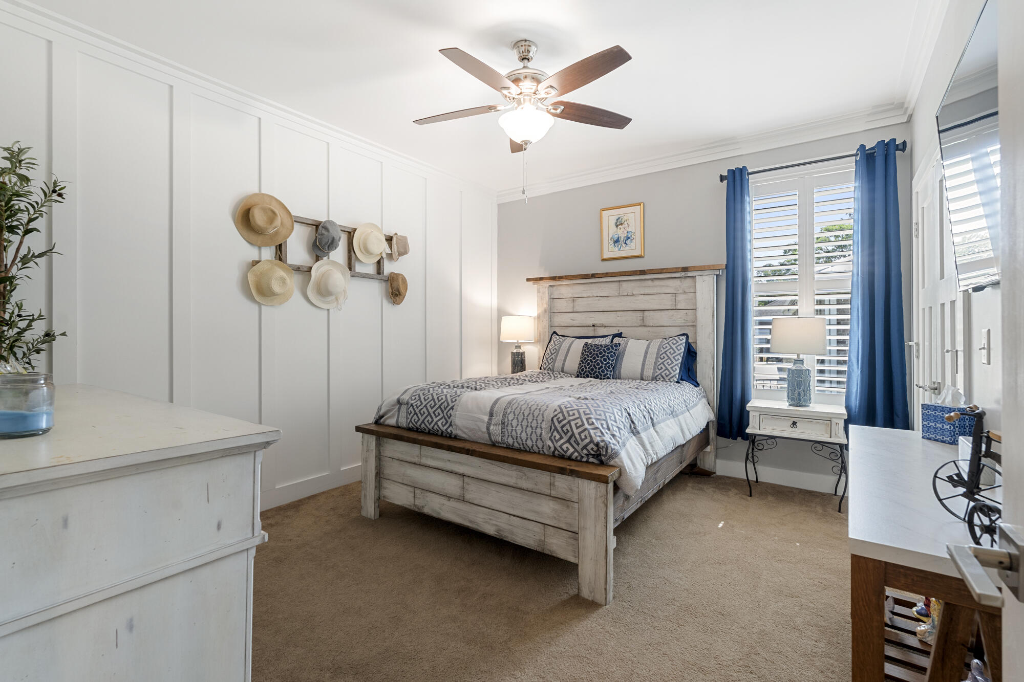 BAY GROVE - Residential