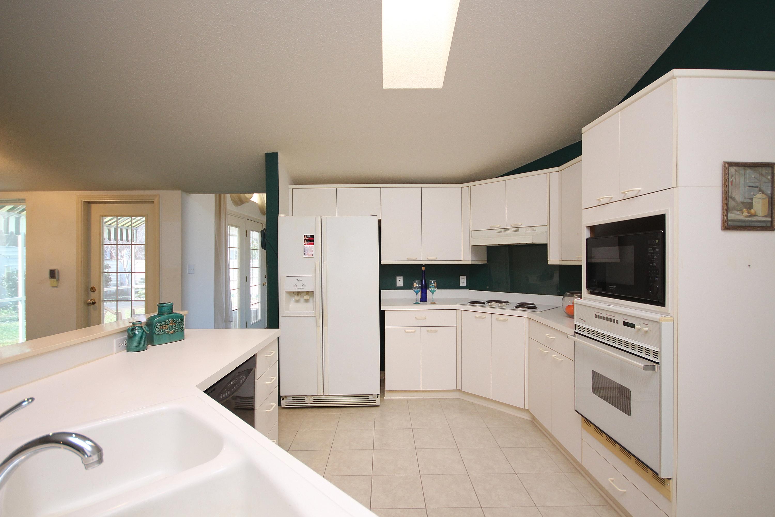 LAKE POINTE - Residential