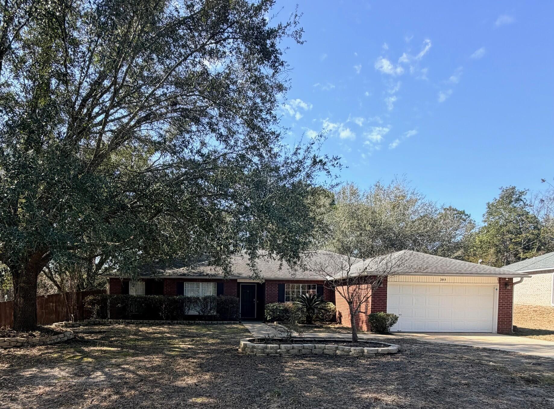 NORTHVIEW ESTATES 6TH ADDN - Residential Lease