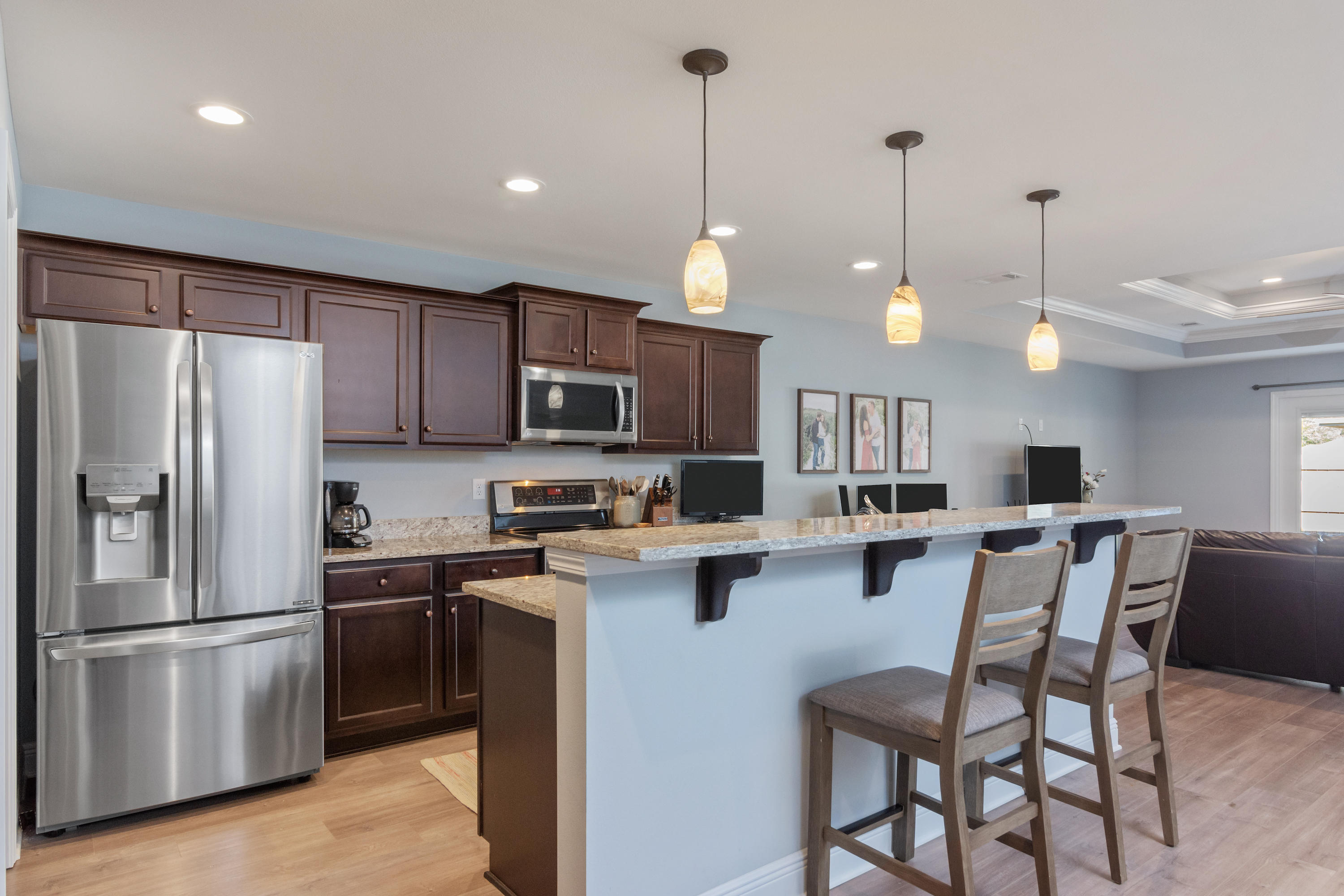 CORNERSTONE - Residential