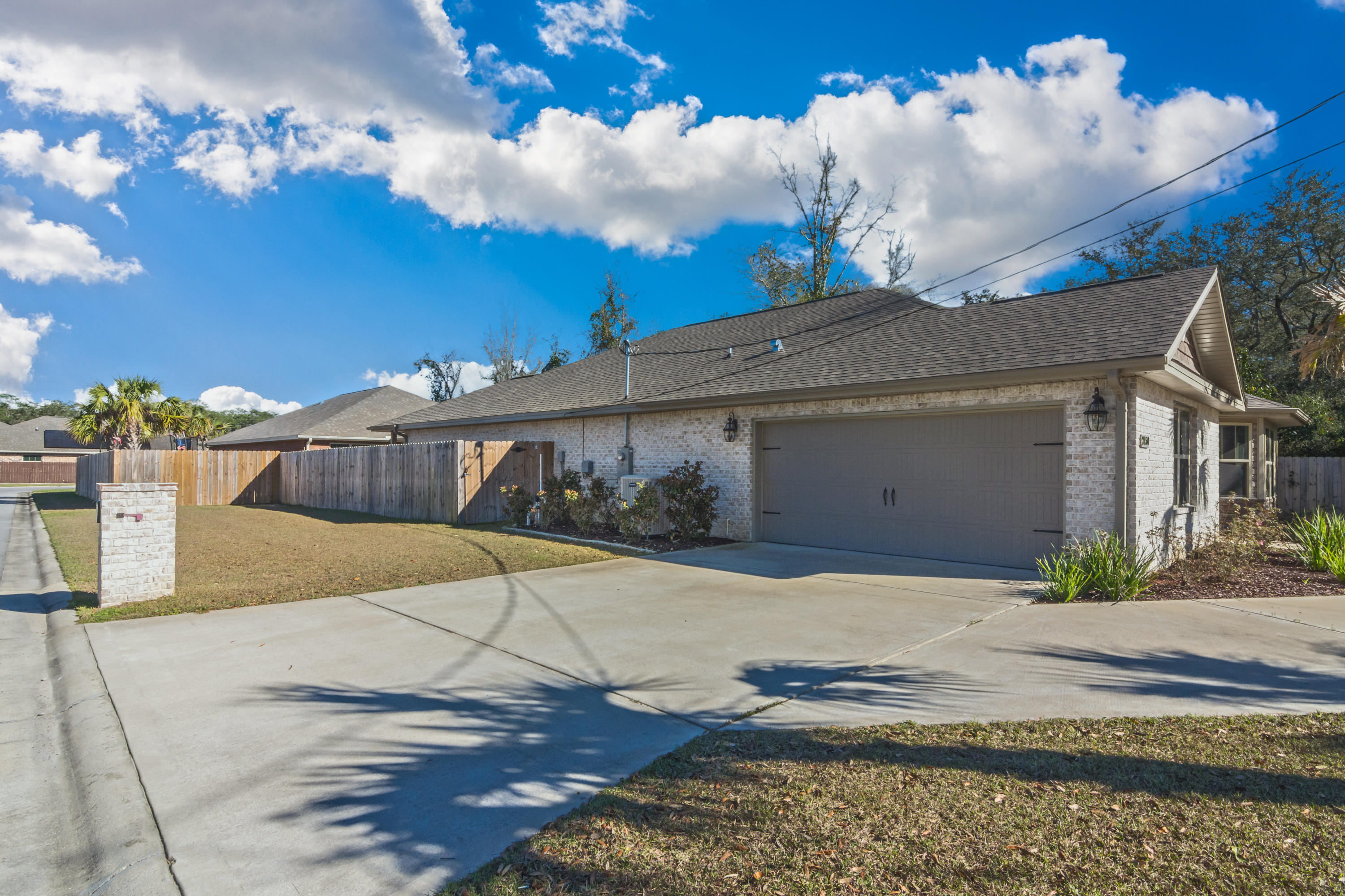 CORNERSTONE - Residential