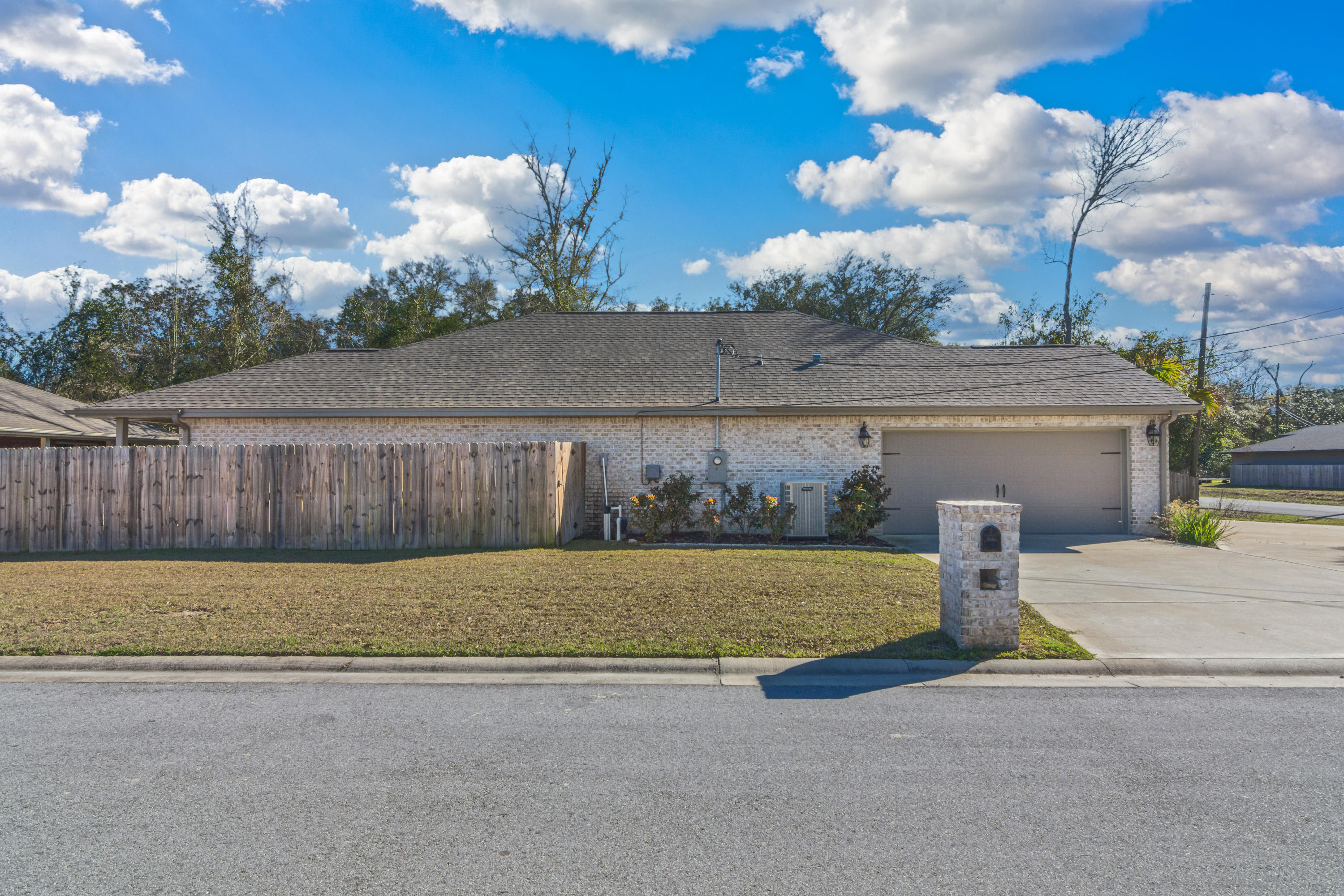 CORNERSTONE - Residential