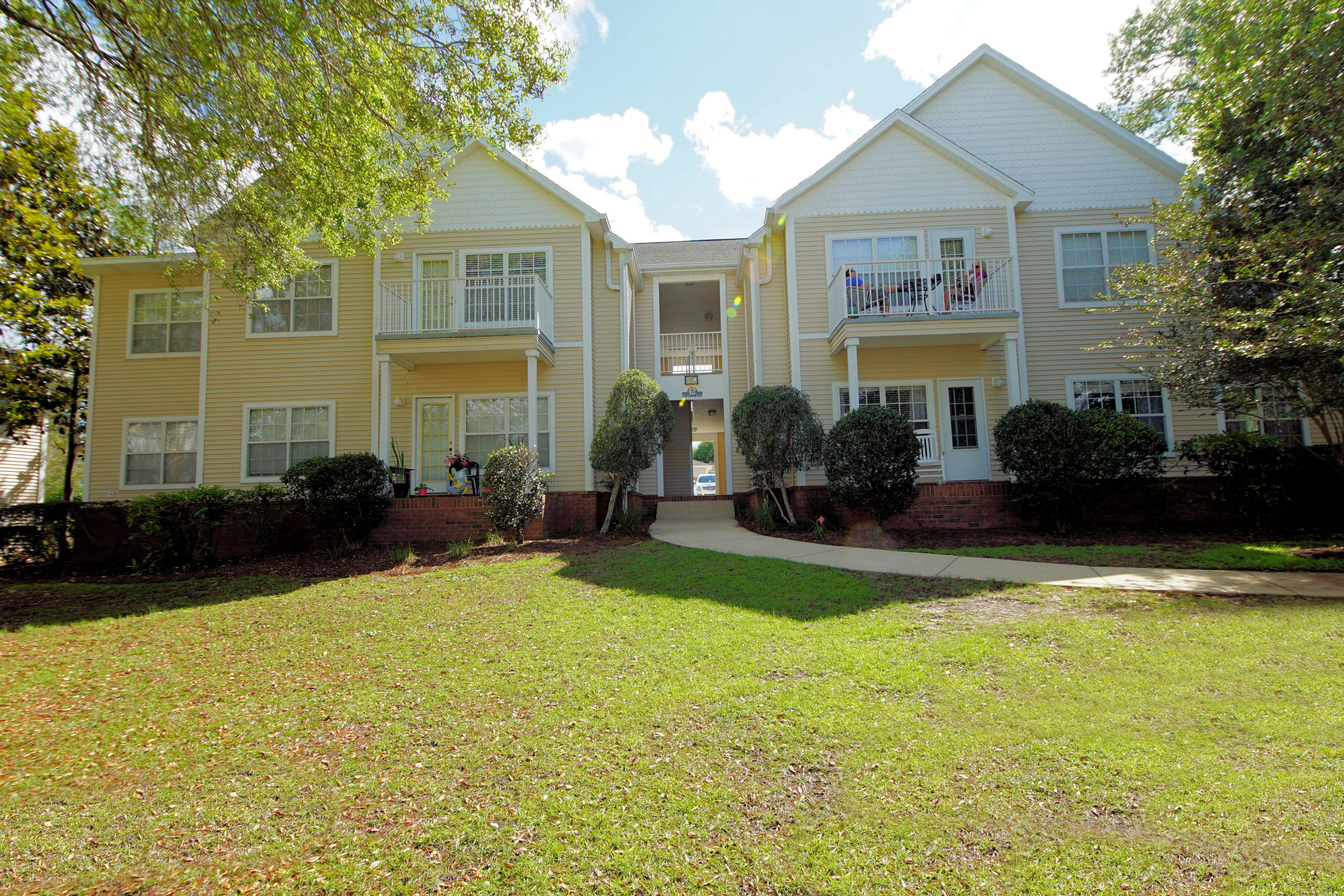 THE OAKS AT NICEVILLE - Residential