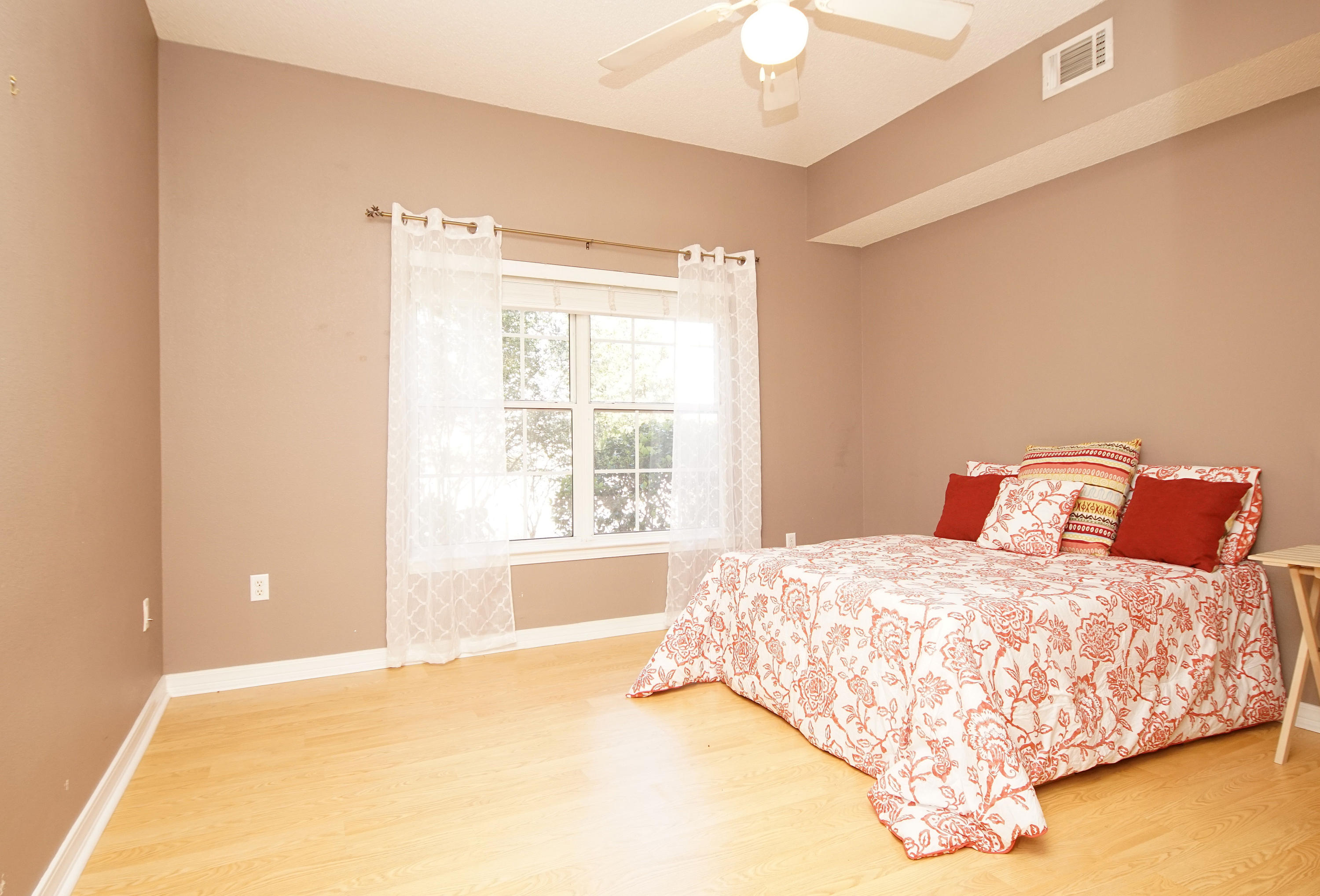 THE OAKS AT NICEVILLE - Residential