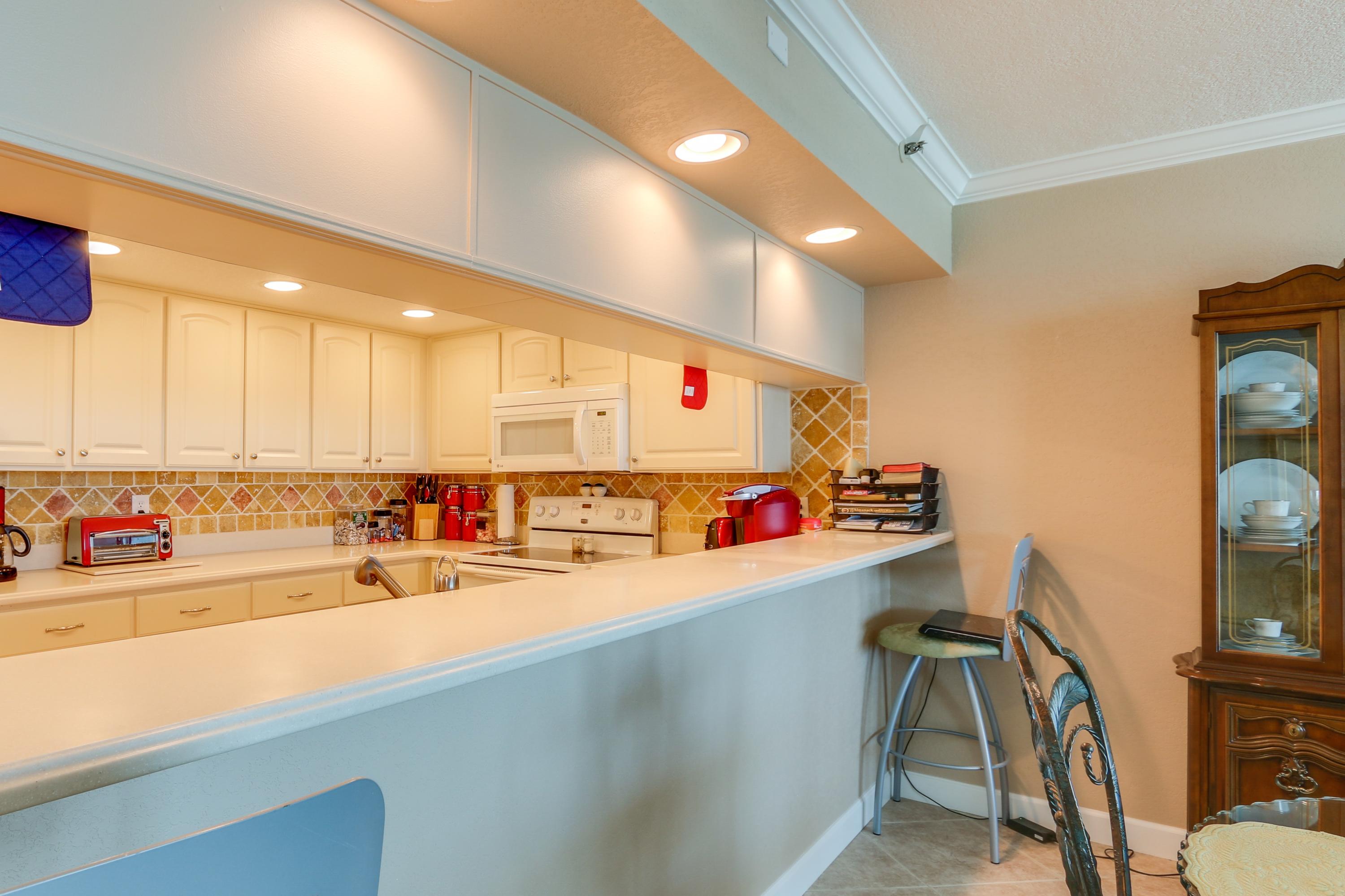 BREAKERS OF FWB PH 1 - Residential