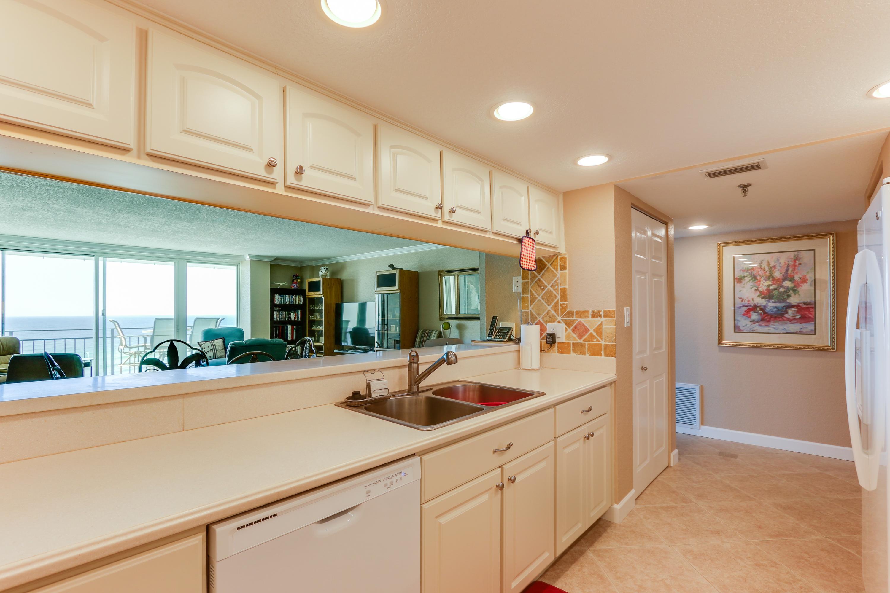 BREAKERS OF FWB PH 1 - Residential