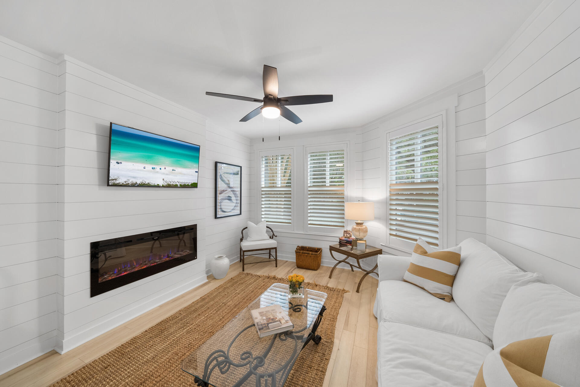 BAHIA CONDO - Residential