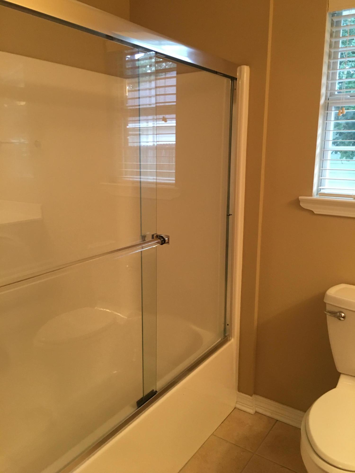 DOROTHY BOWEN ESTATES - Residential Lease