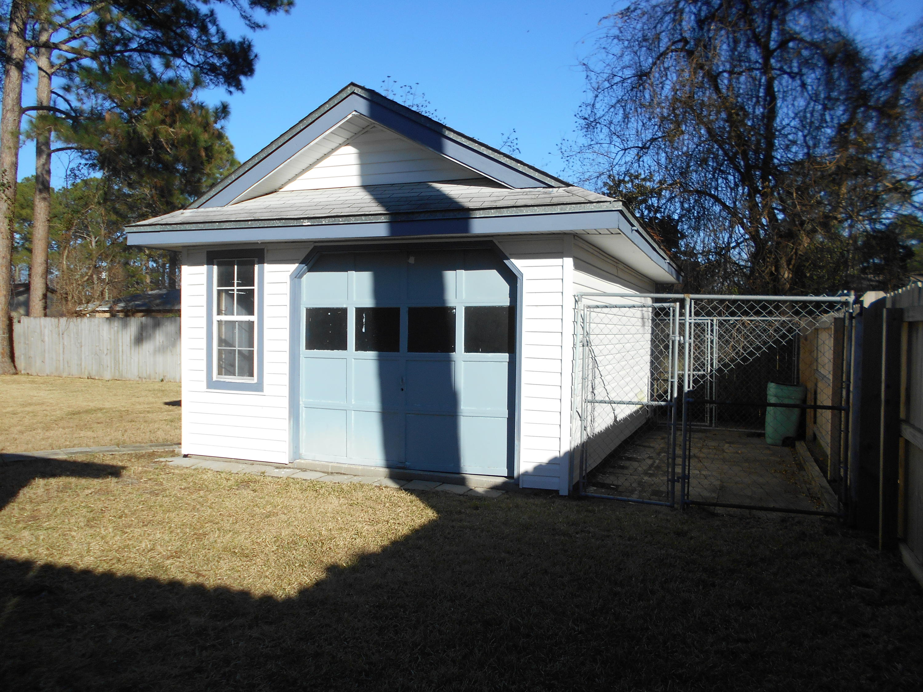 PINE MEADOWS 2ND ADDN - Residential Lease