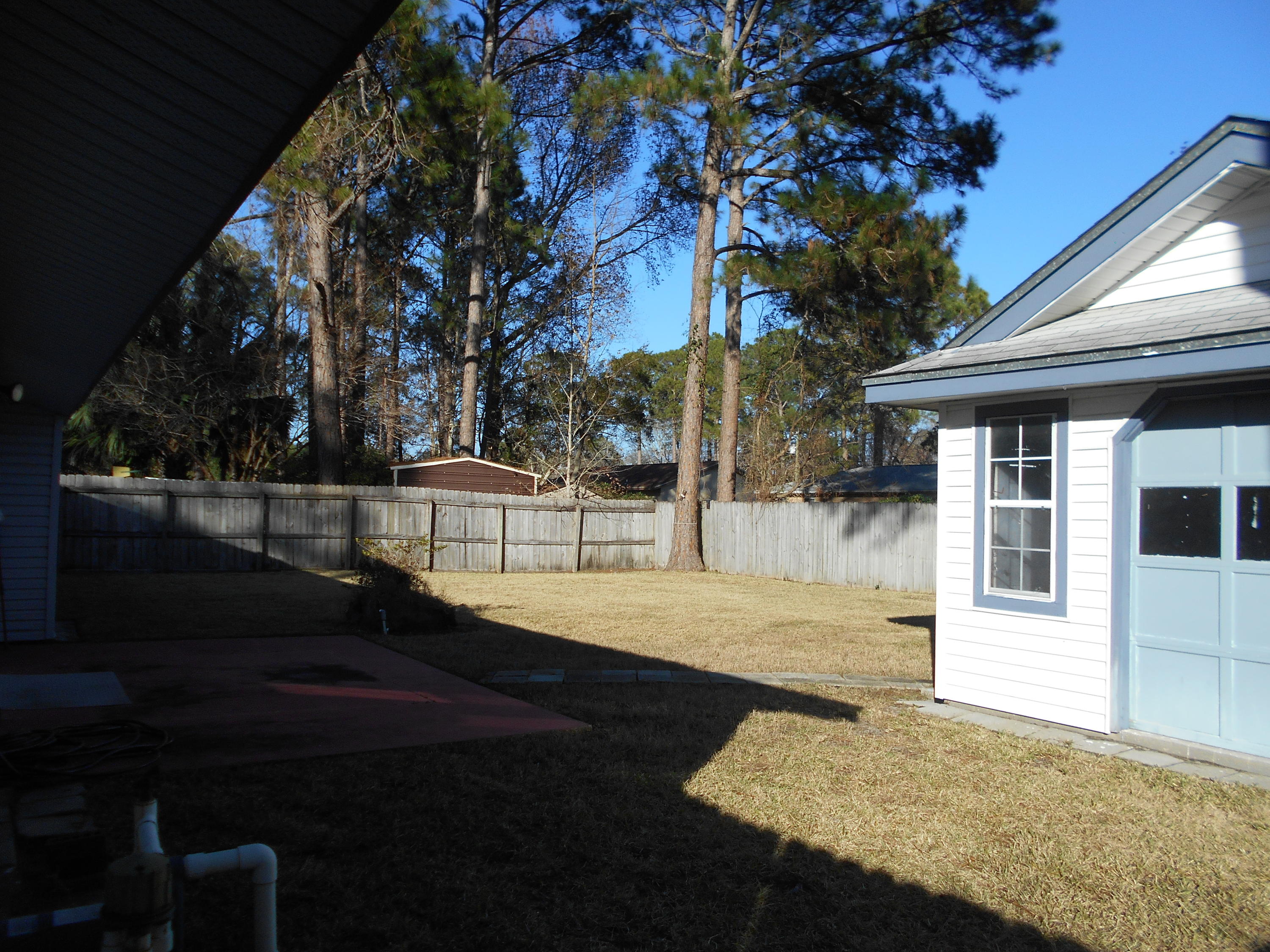 PINE MEADOWS 2ND ADDN - Residential Lease