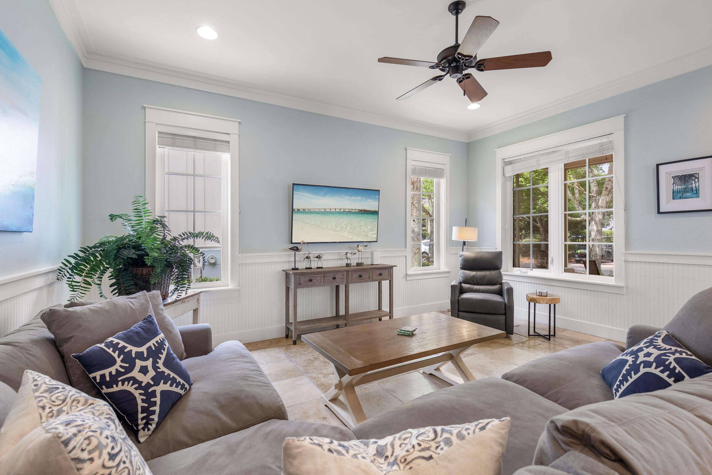 BUNGALOS AT SANDESTIN - Residential