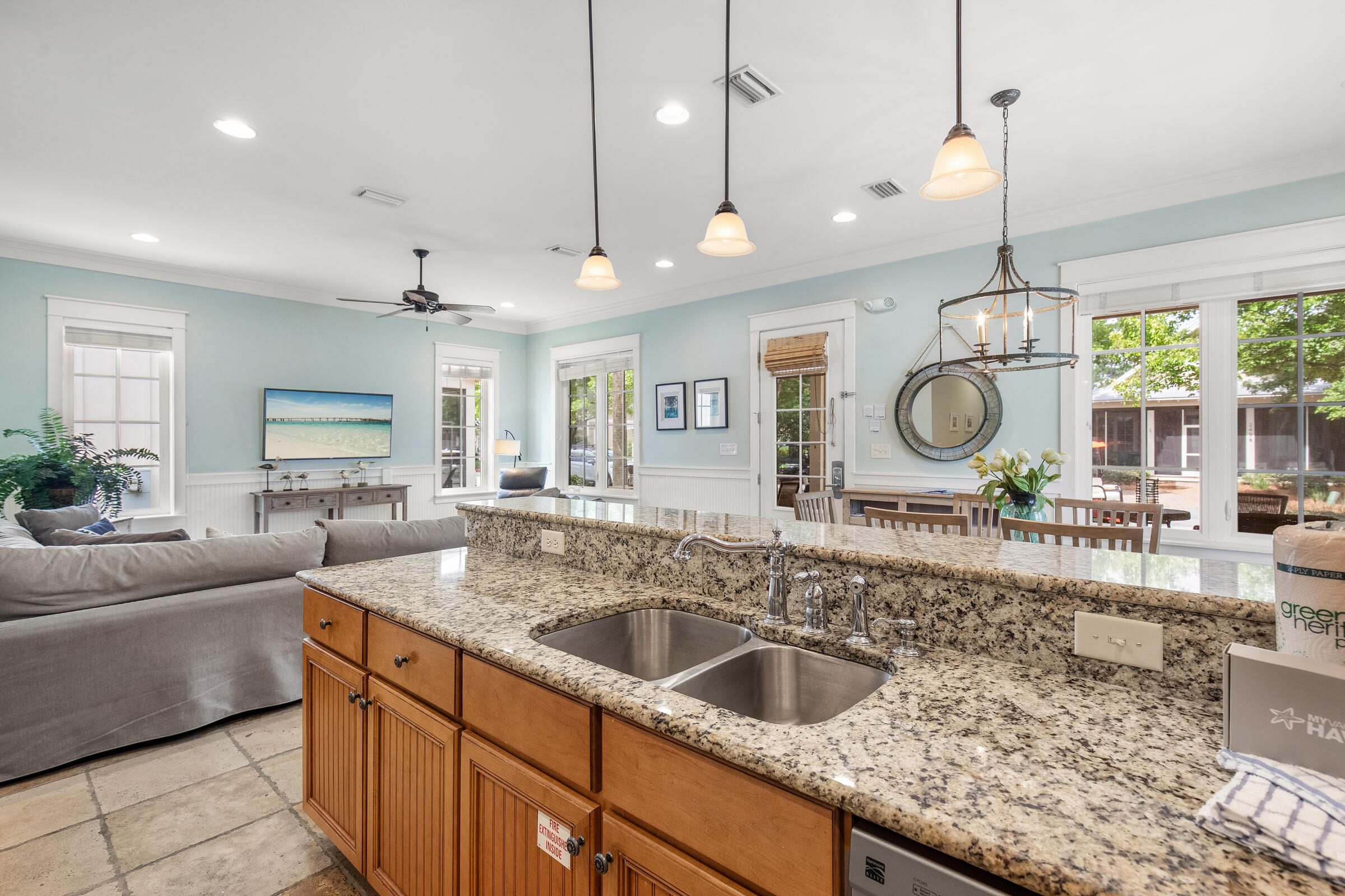 BUNGALOS AT SANDESTIN - Residential