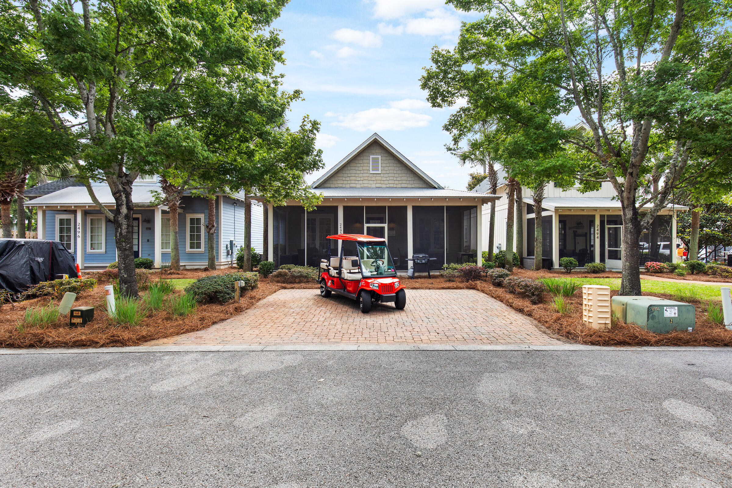 BUNGALOS AT SANDESTIN - Residential