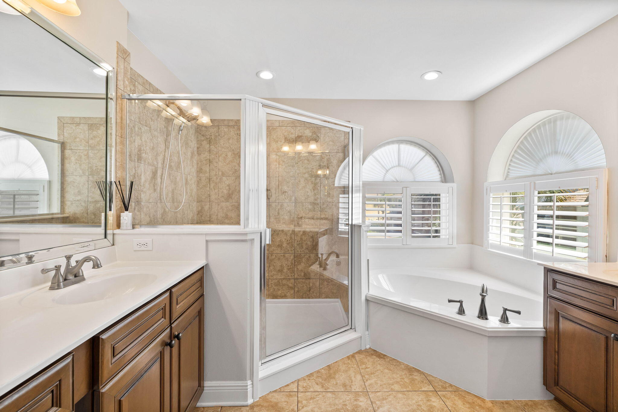 BAYWALK - Residential Lease