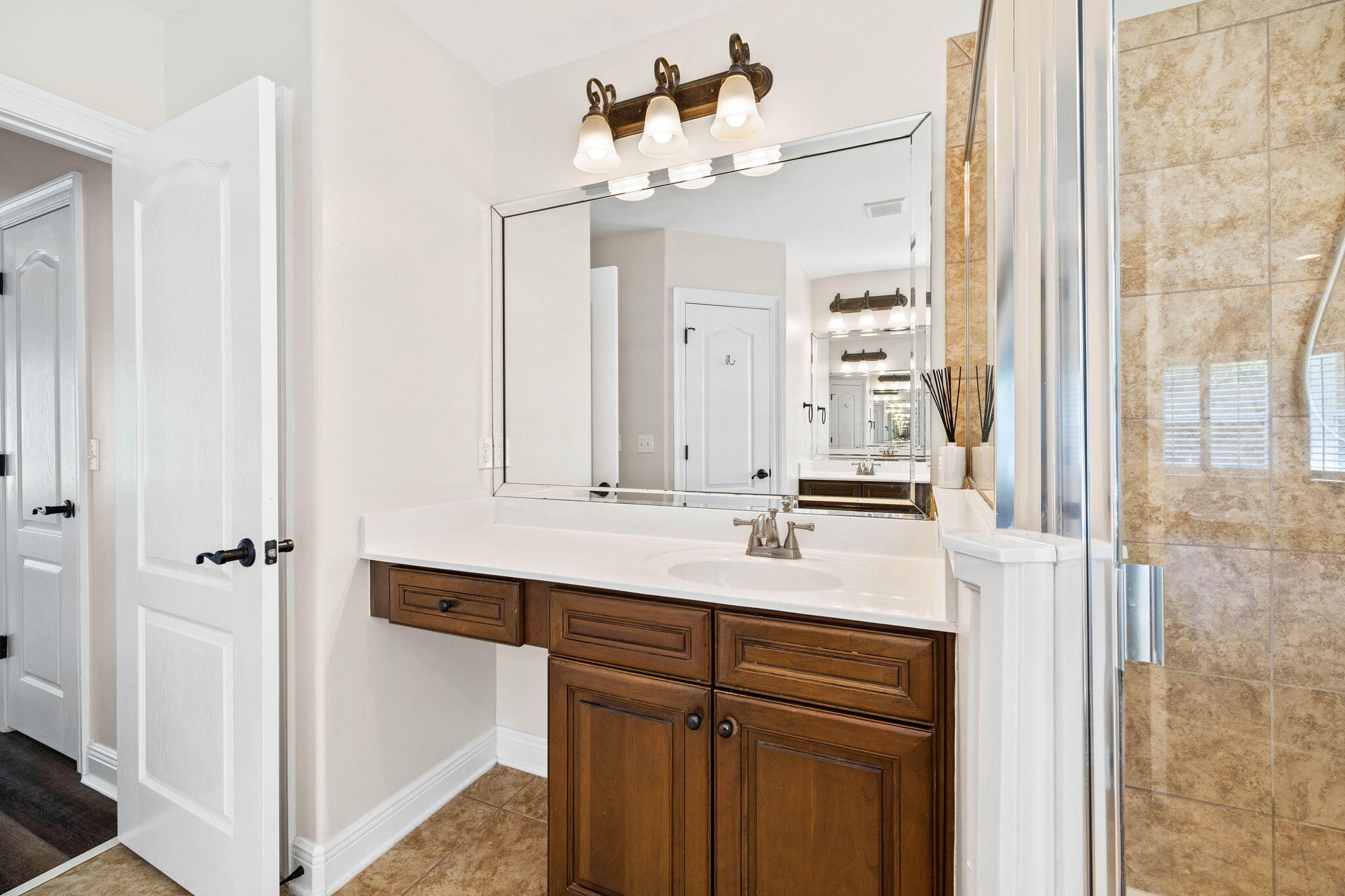 BAYWALK - Residential Lease