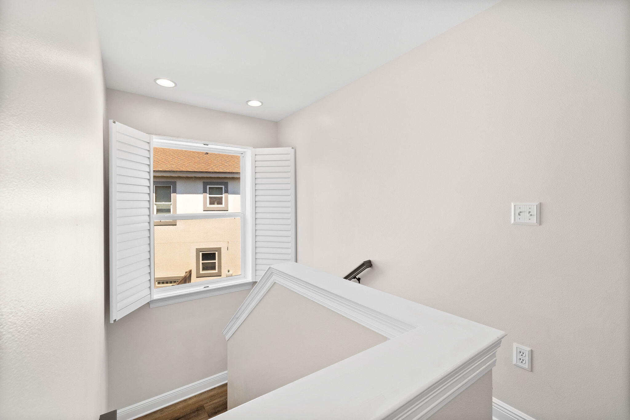 BAYWALK - Residential Lease