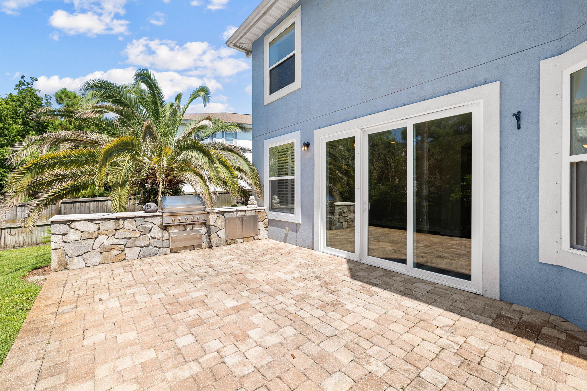 BAYWALK - Residential Lease