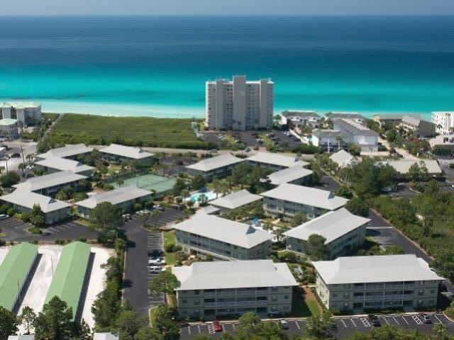 BEACHWOOD VILLAS CONDO - Residential