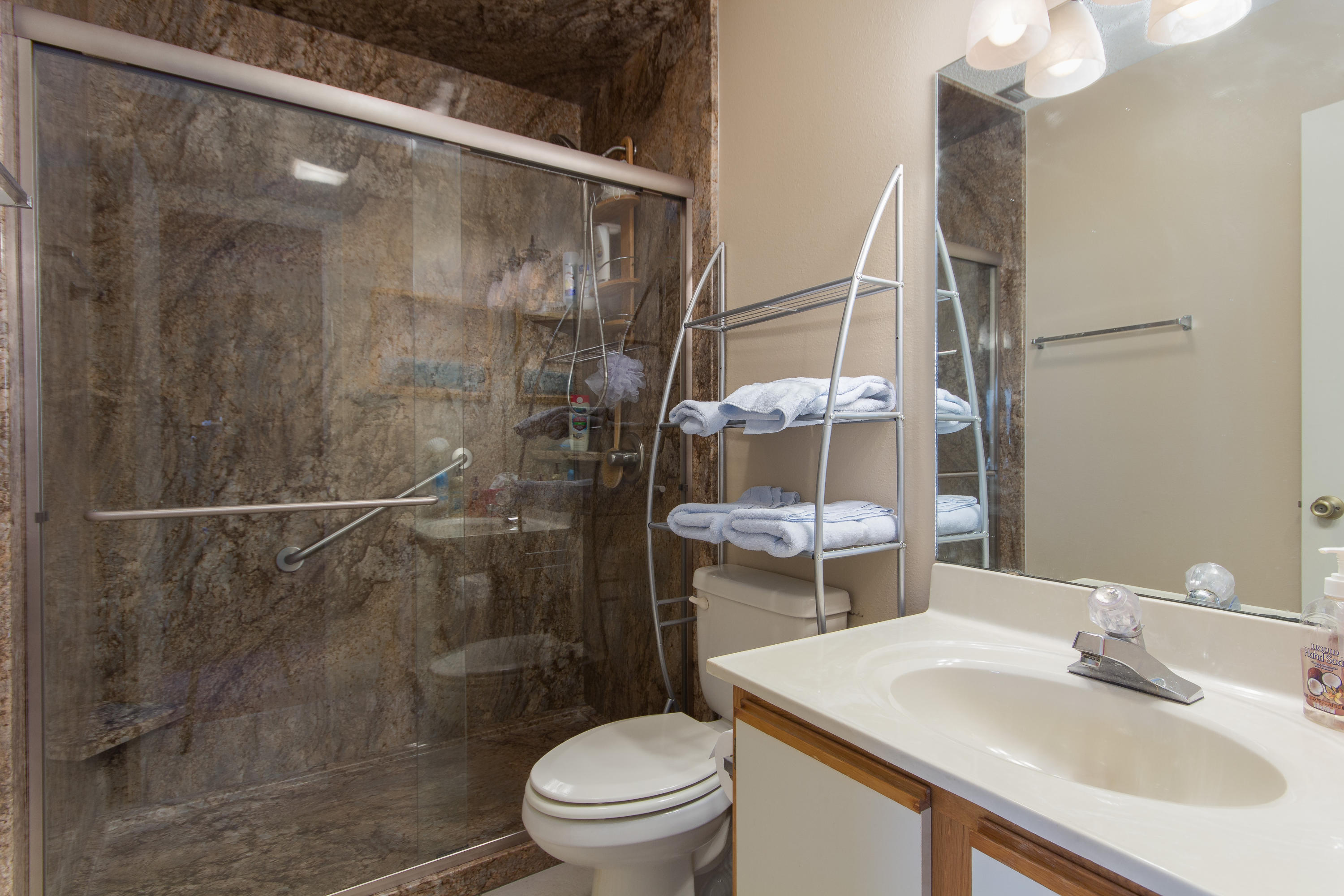 BEACHWOOD VILLAS CONDO - Residential