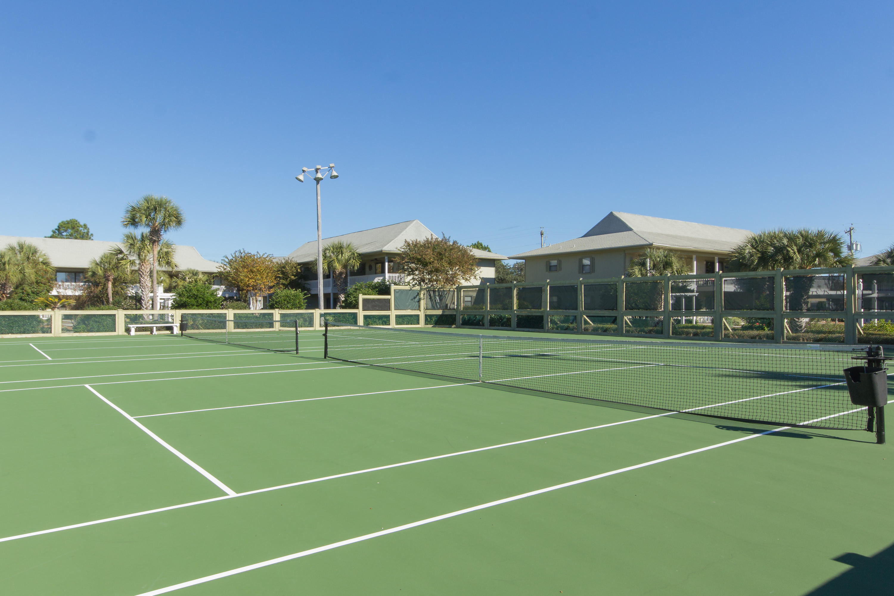 BEACHWOOD VILLAS CONDO - Residential