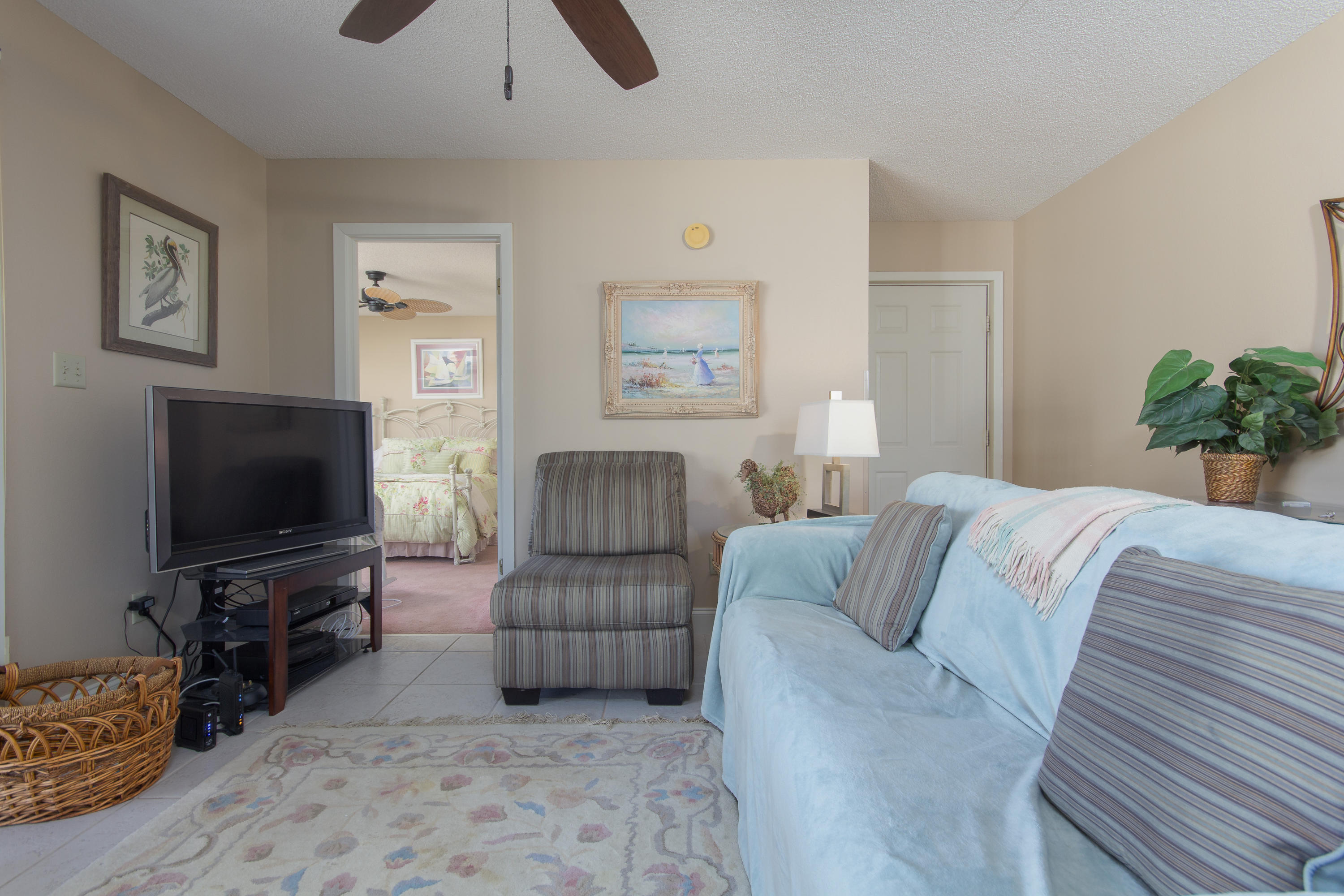 BEACHWOOD VILLAS CONDO - Residential