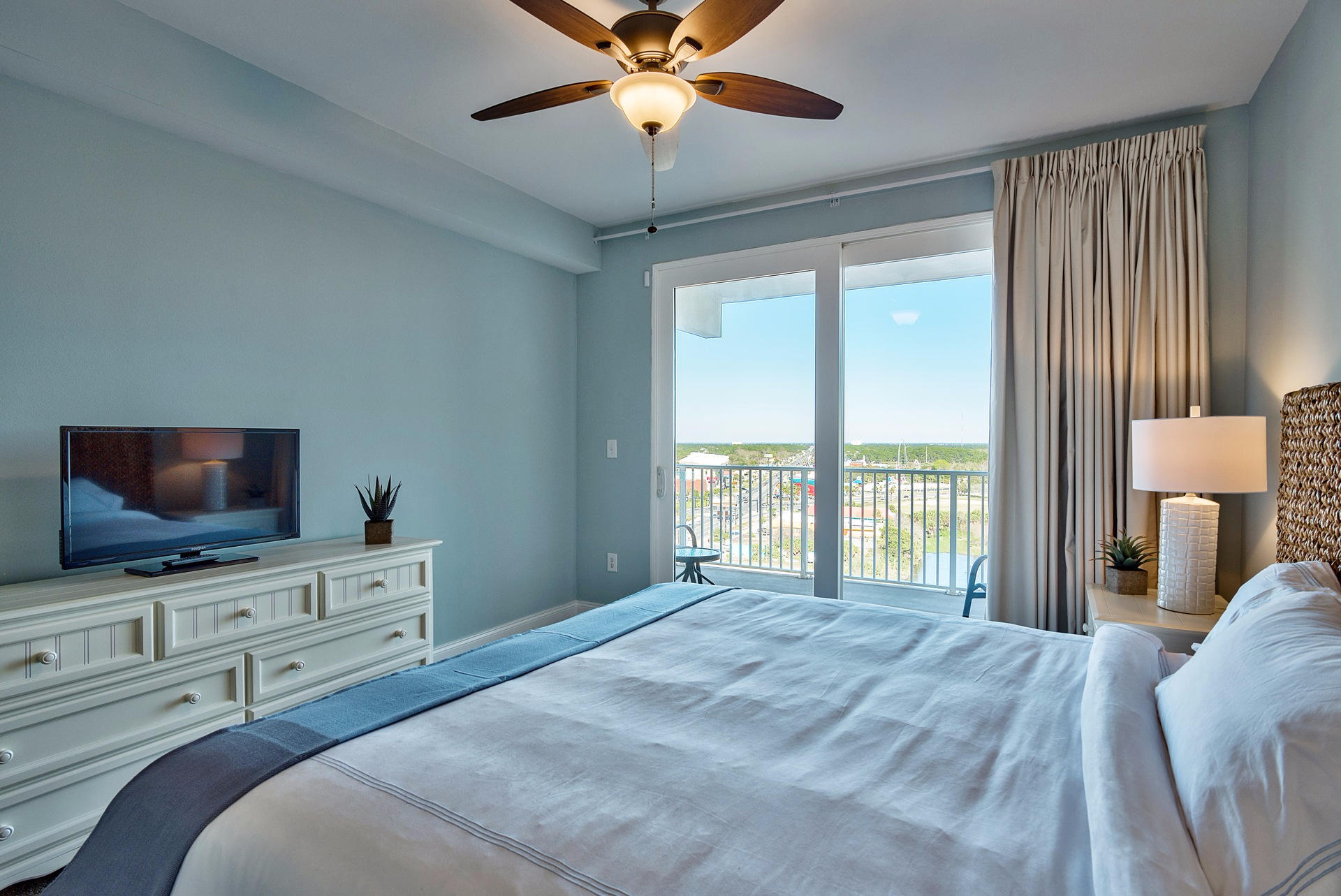 Laketown Wharf - Residential