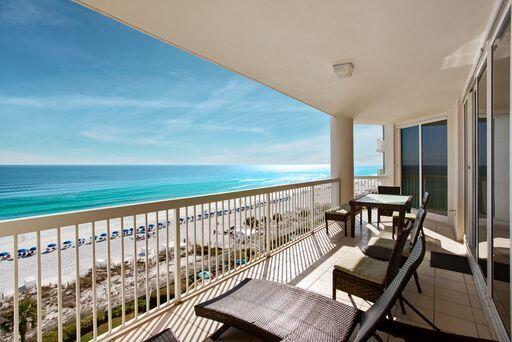 SILVER BEACH TOWERS - Residential