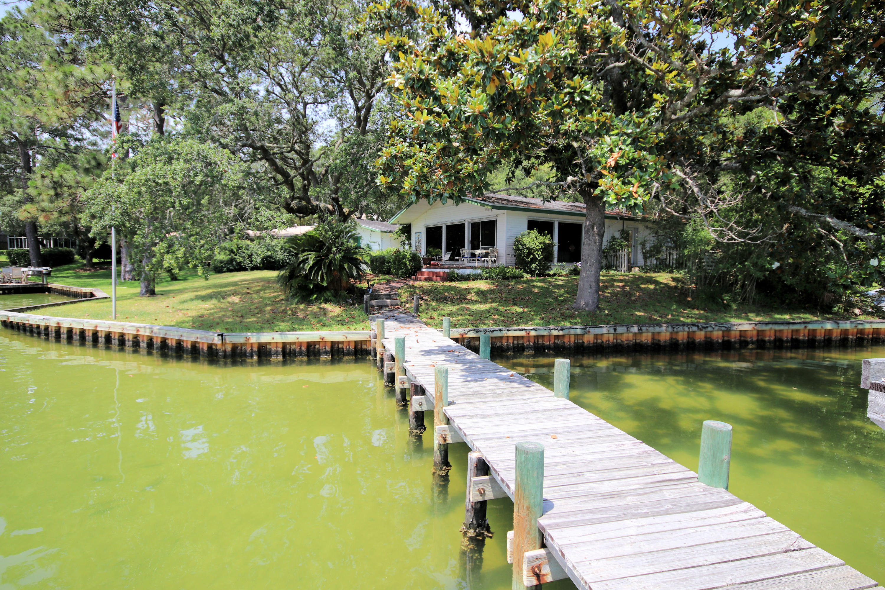 POQUITO BAYOU - Residential