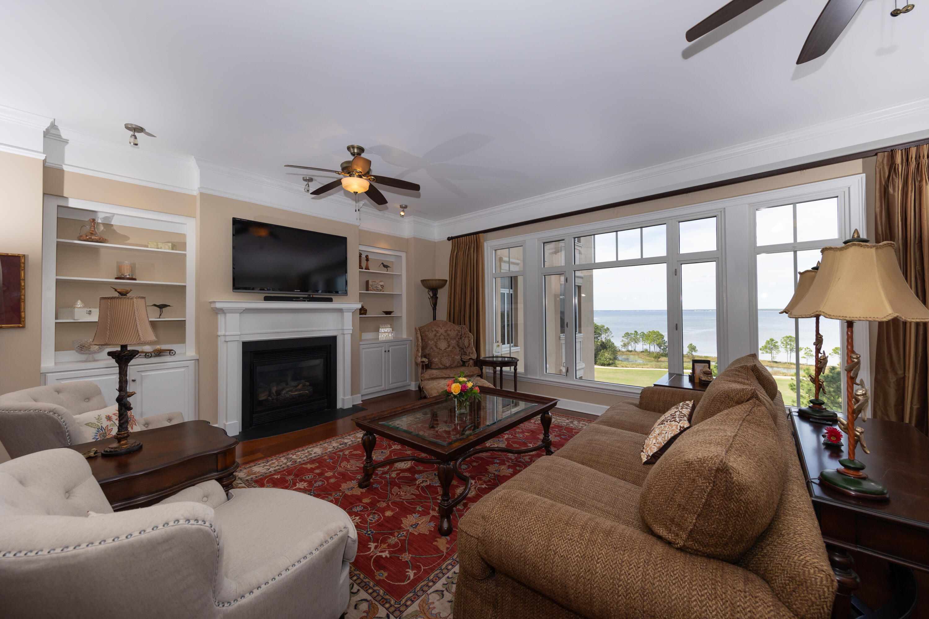 ONE WATER PLACE AT KELLY PLANTATION - Residential